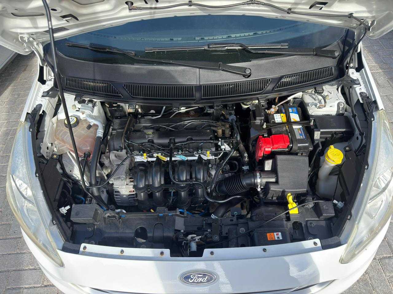 KA SE SEDAN 1.5 / COMPLETO