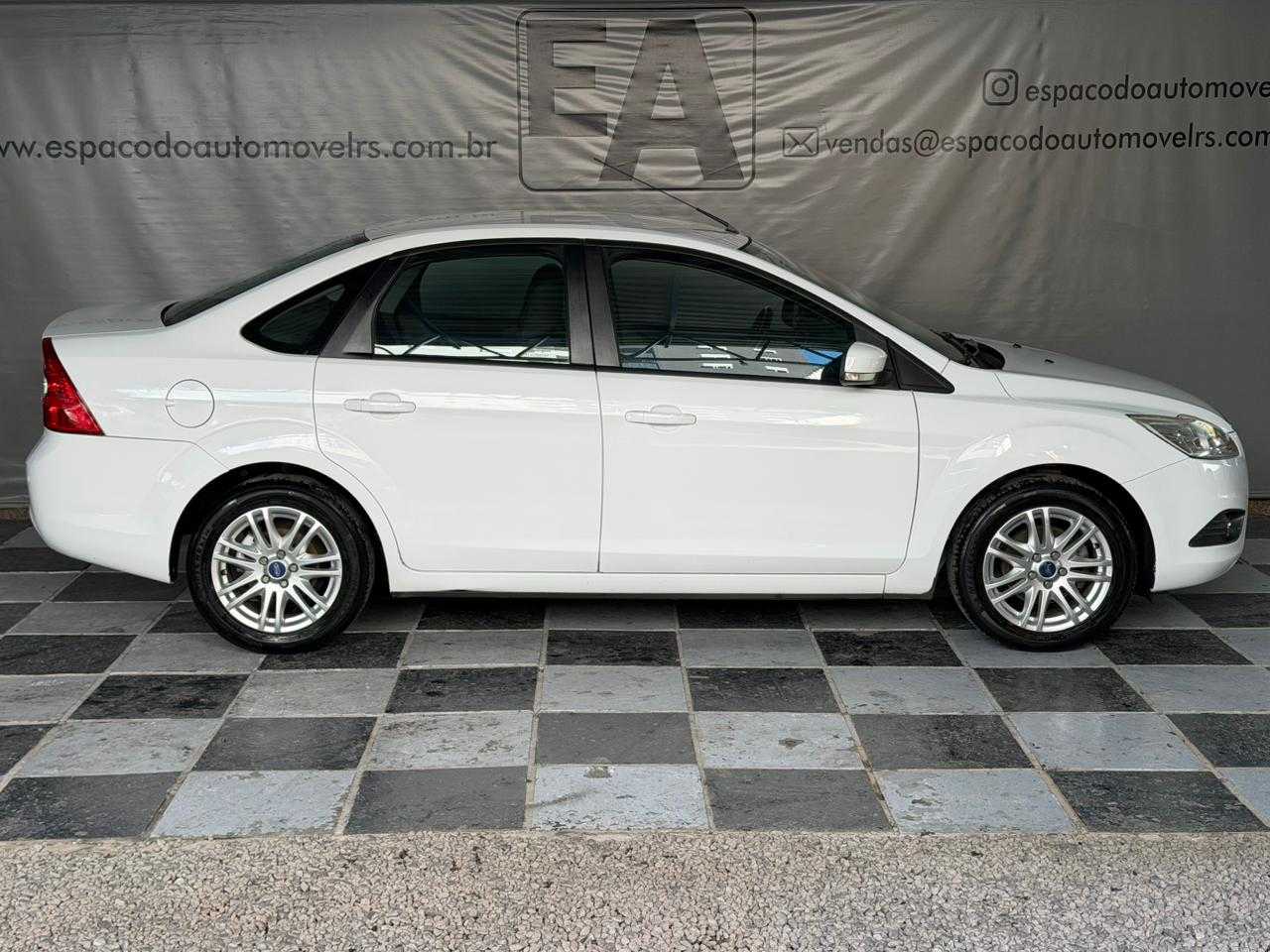 FOCUS 1.6 SEDAN 16V 5P MAN.