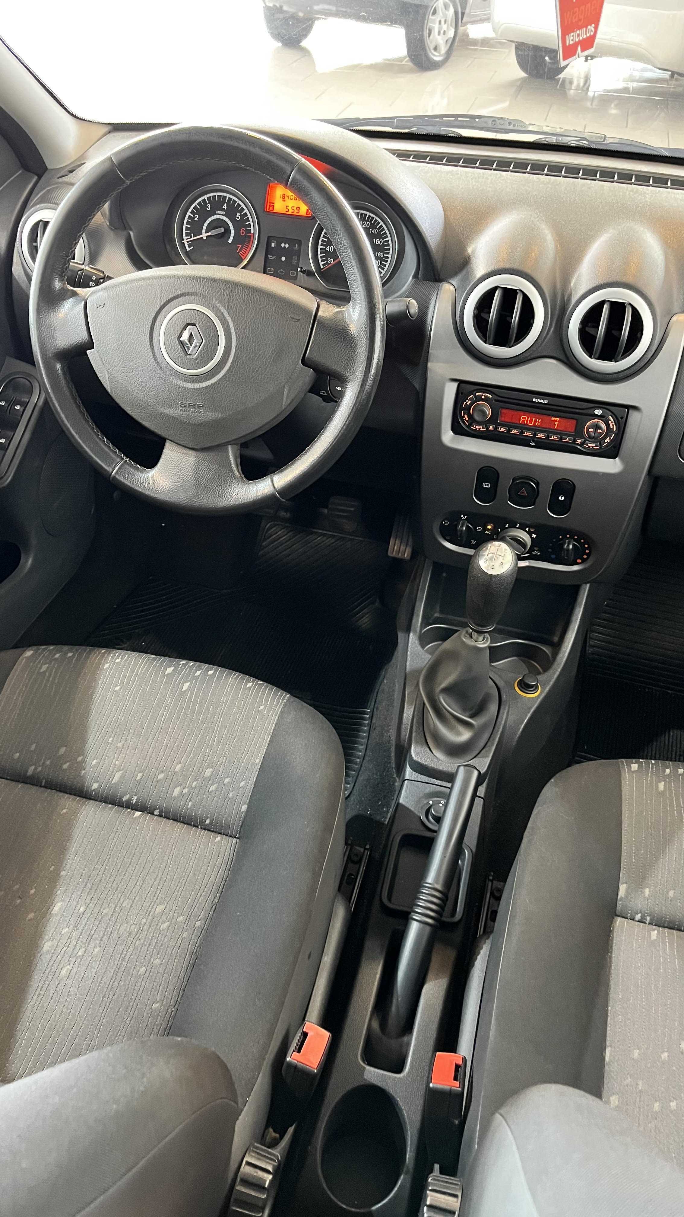 LOGAN EXPRESSION 1.6