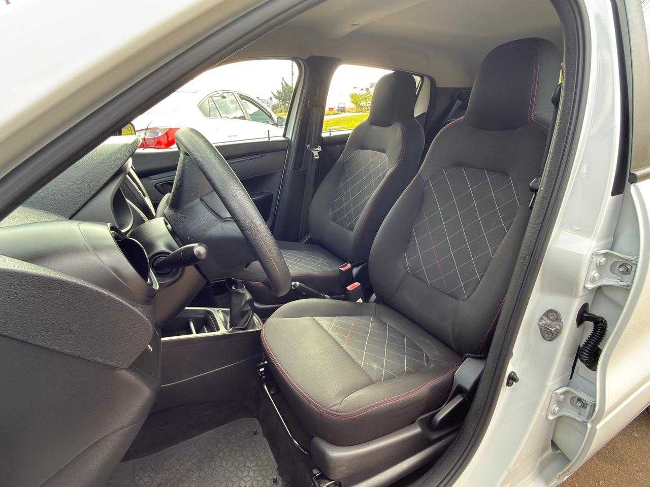 KWID ZEN 1.0 / COMPLETO