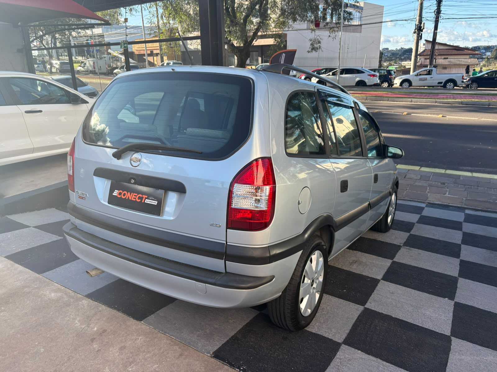 ZAFIRA 2.0 AT 7 LUGARES
