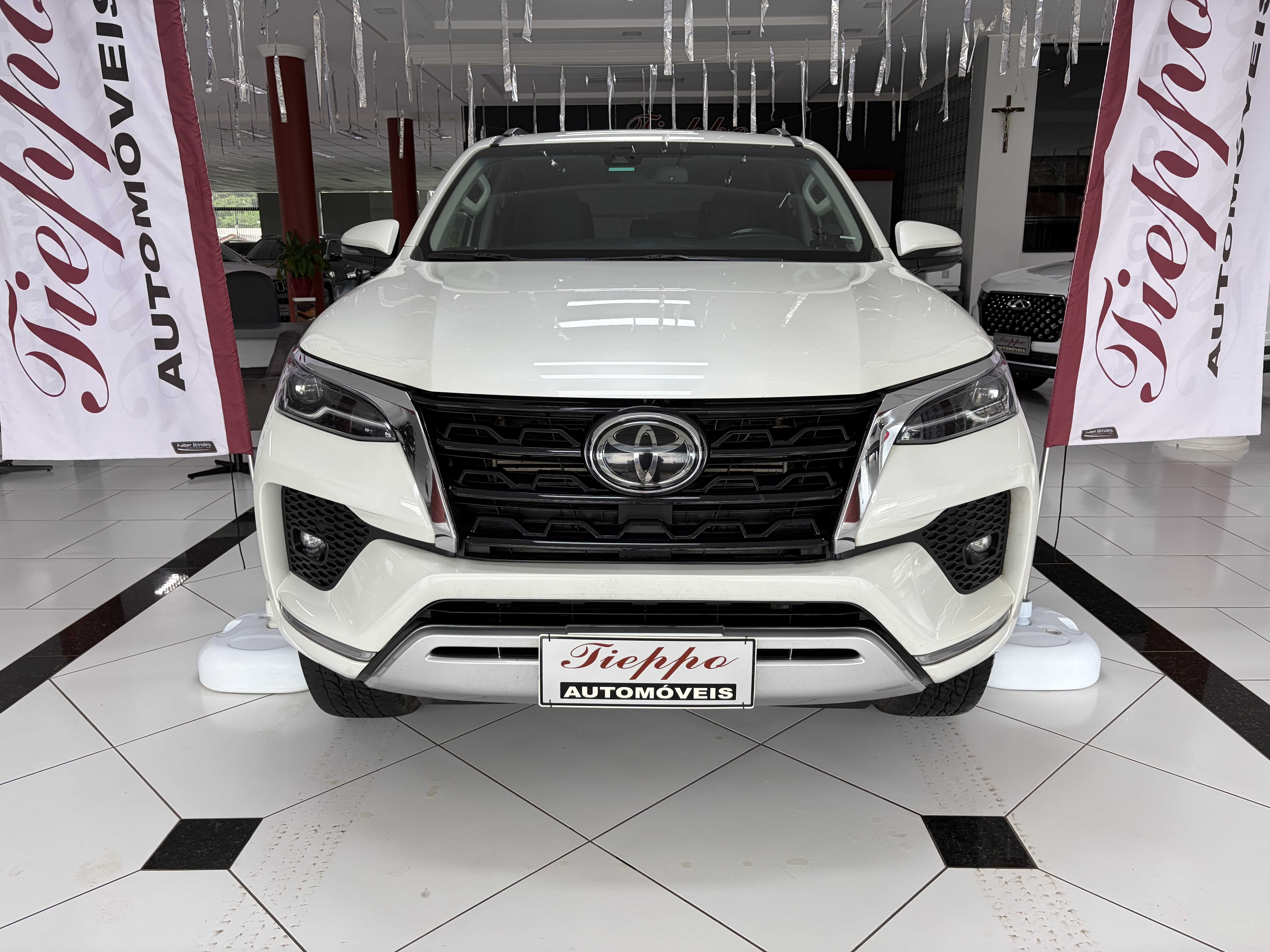 HILUX SW4 SRX 2.8 4X4 AT 7 LUG