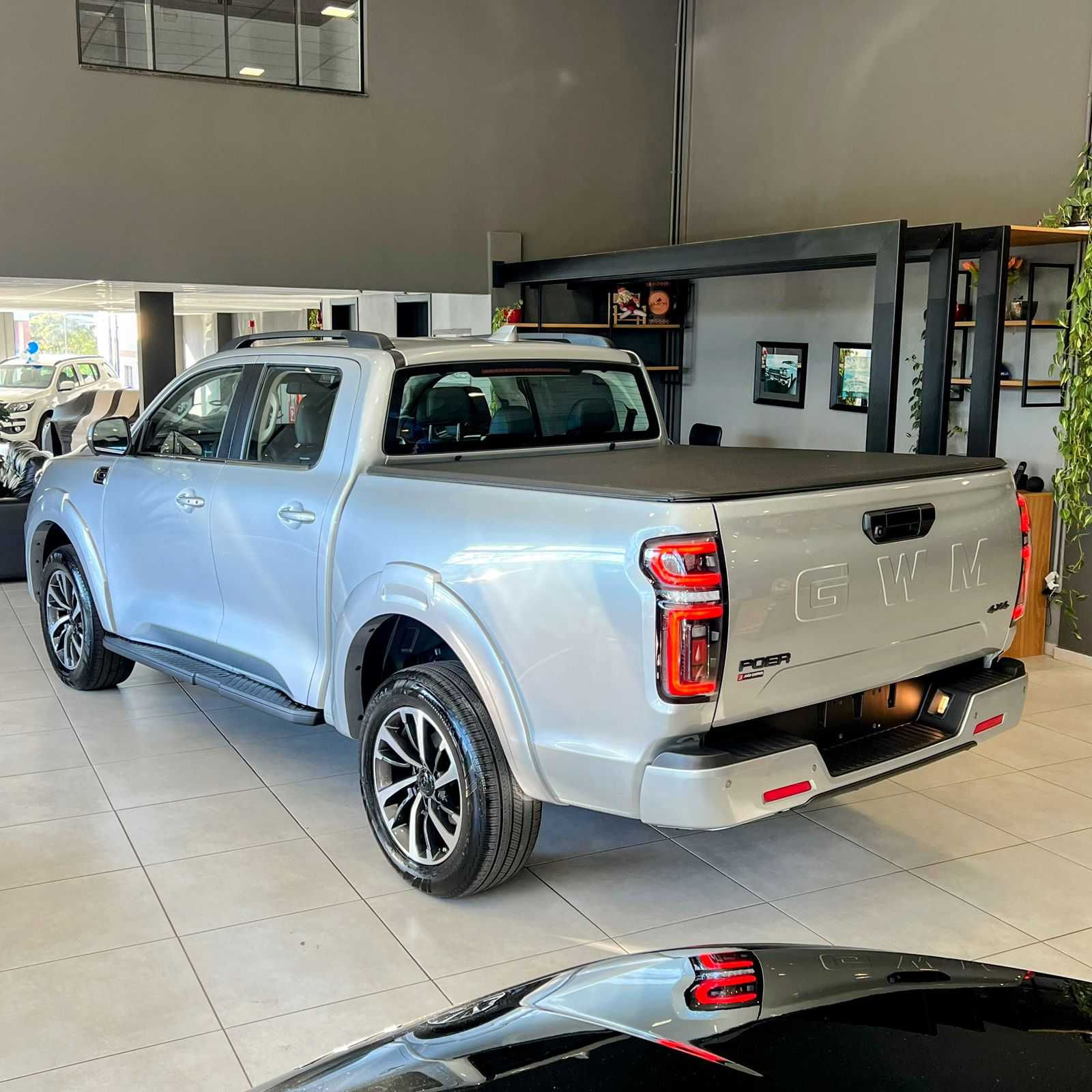 POER P30 EXCLUSIVE 2.4 TDI 4X4