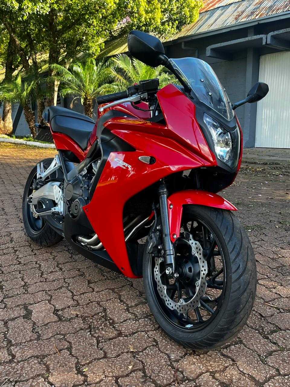 CBR 650F localizado em Espumoso no estado de RS