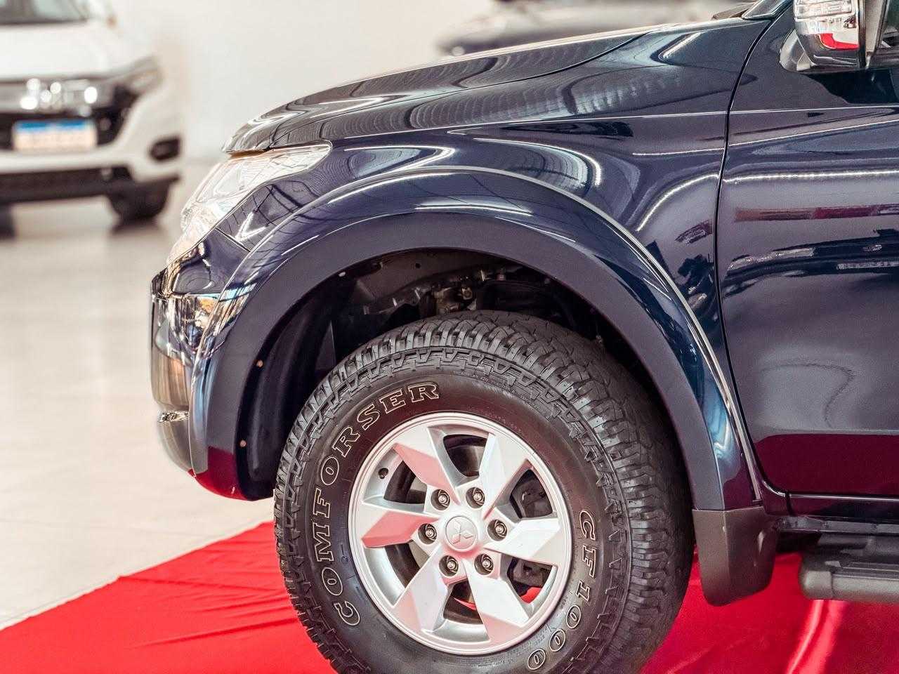 TRITON 2.4 SPORT HPE DIES. 4X4