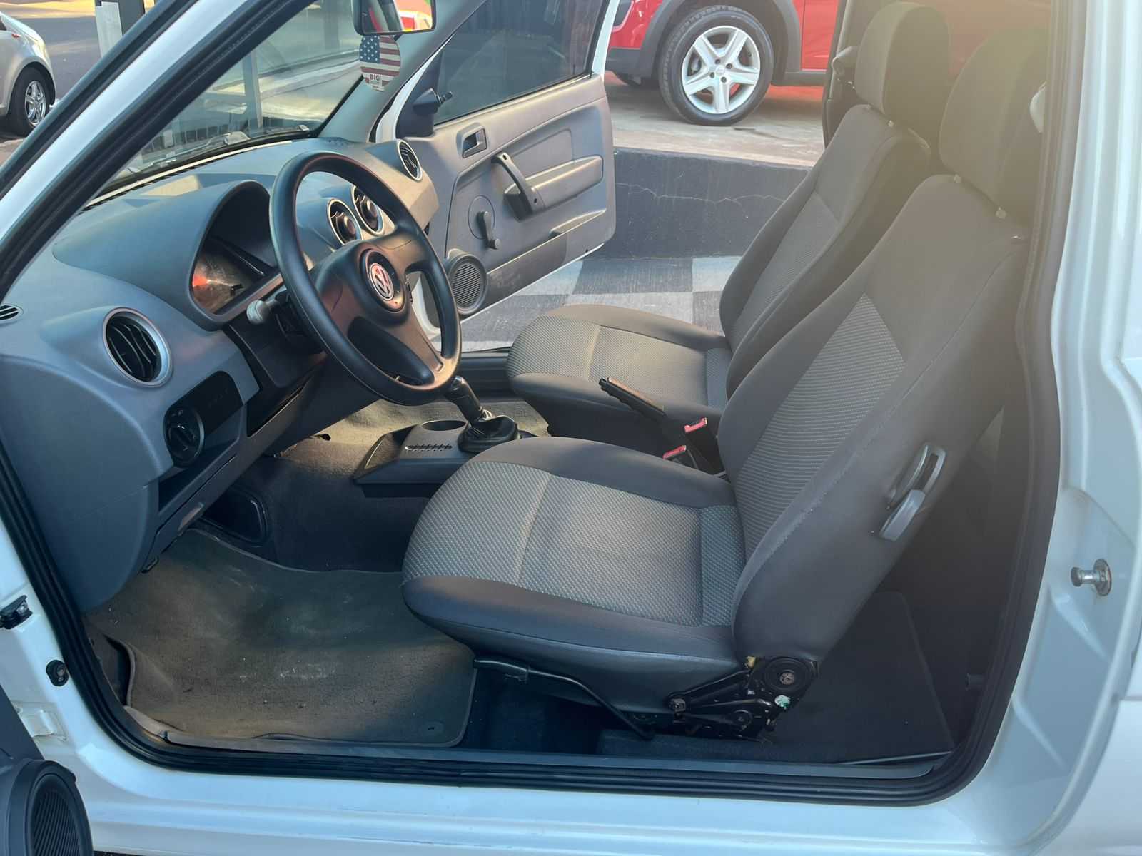 GOL 1.0 2 PORTAS AR E DIRECAO