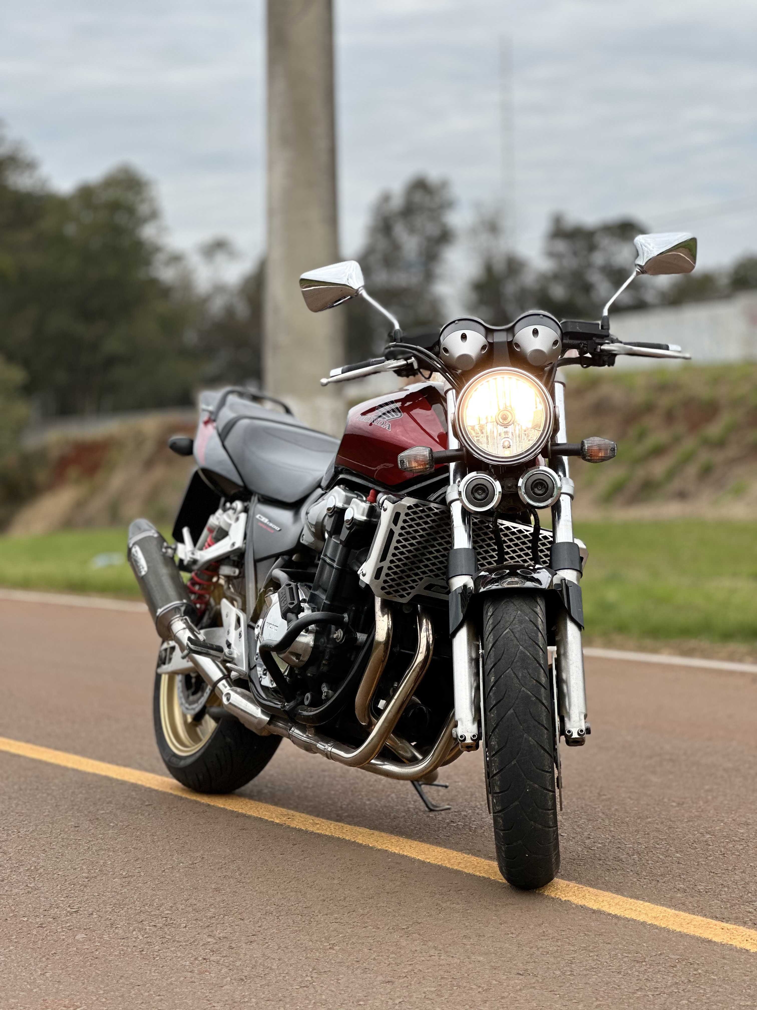 HONDA CB 1300 SUPER FOUR