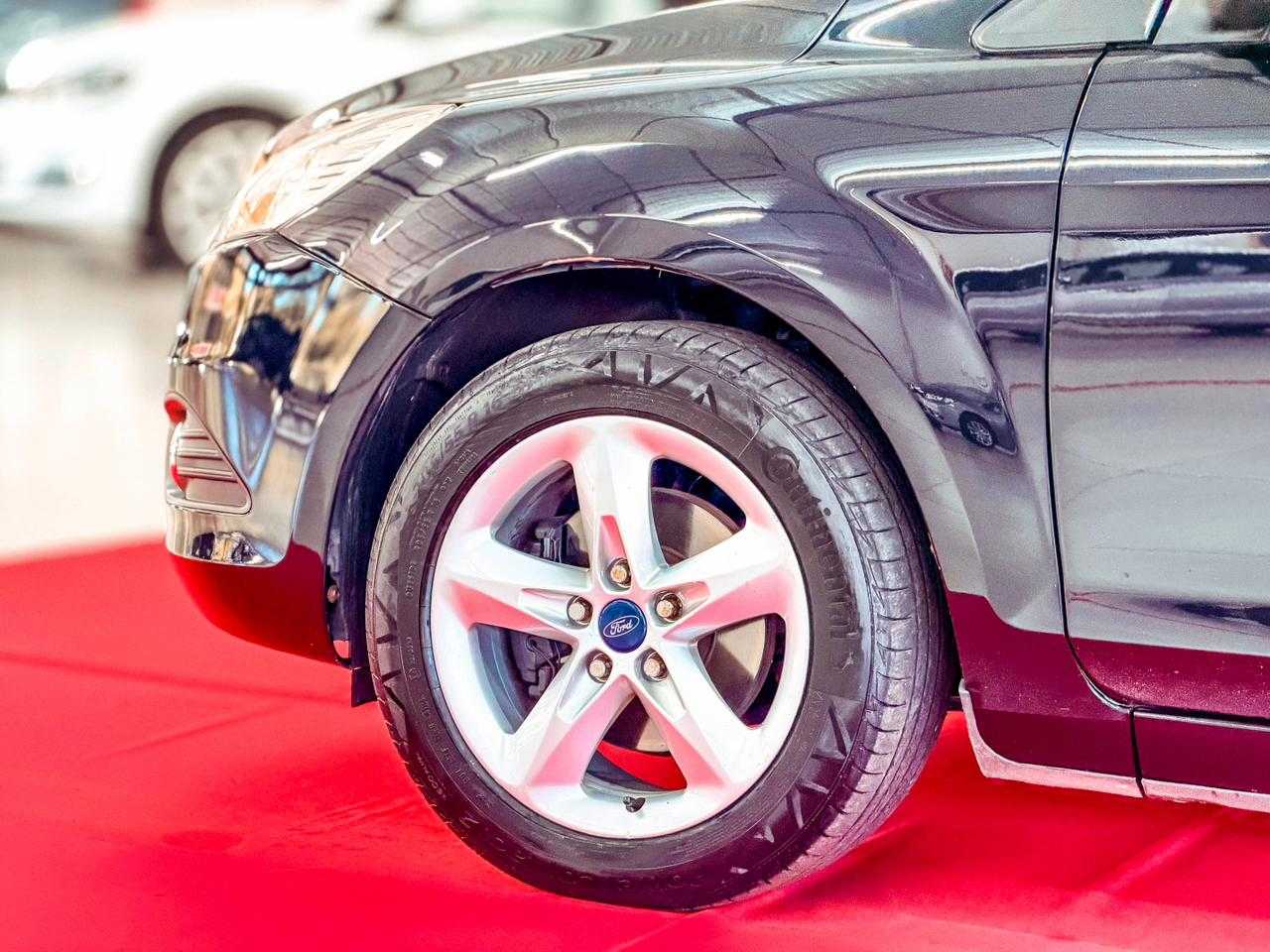 FOCUS 2.0 GLX 16V GASOLINA AUT
