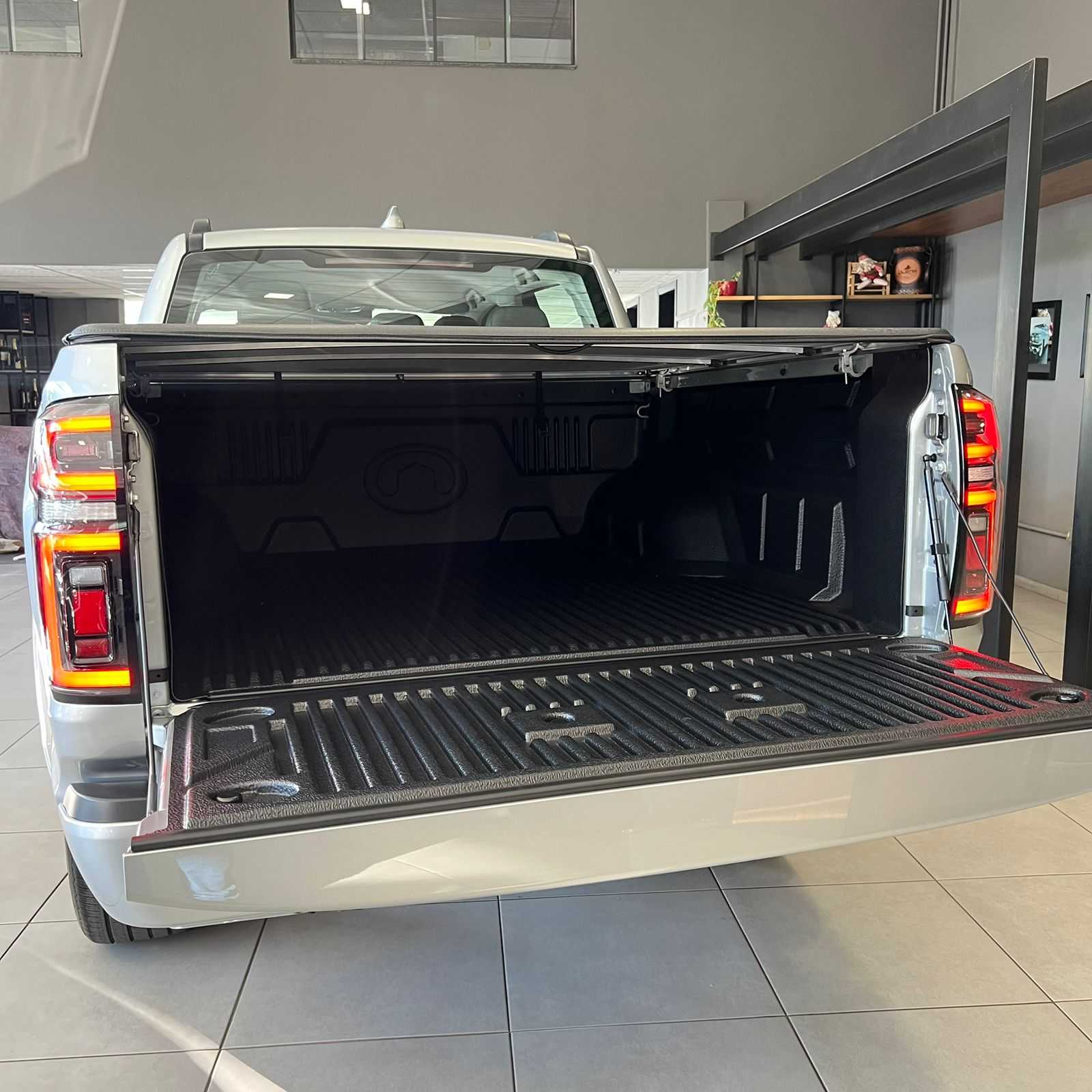 POER P30 EXCLUSIVE 2.4 TDI 4X4