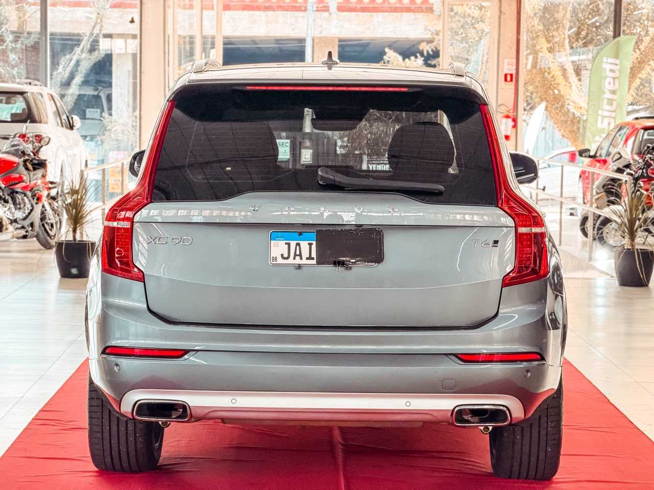 XC90 2.0 MEMENTUM T6 5P AUT