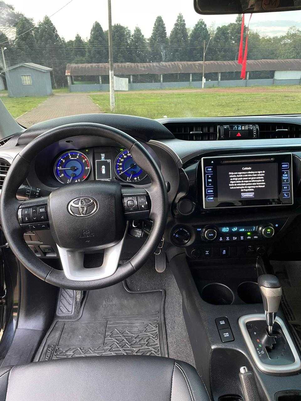 HILUX CD SRV 4X4