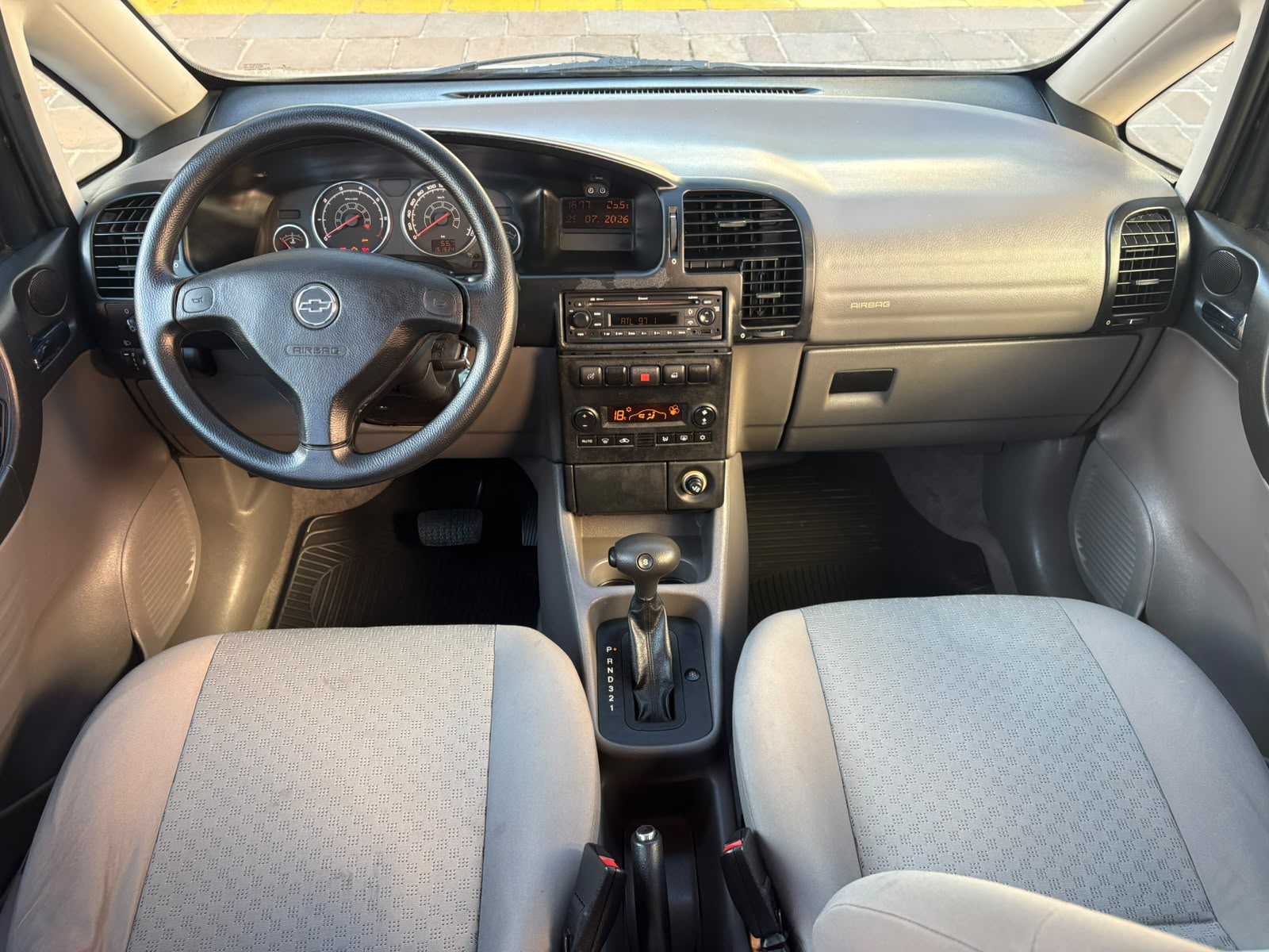 ZAFIRA 2.0 AT 7 LUGARES