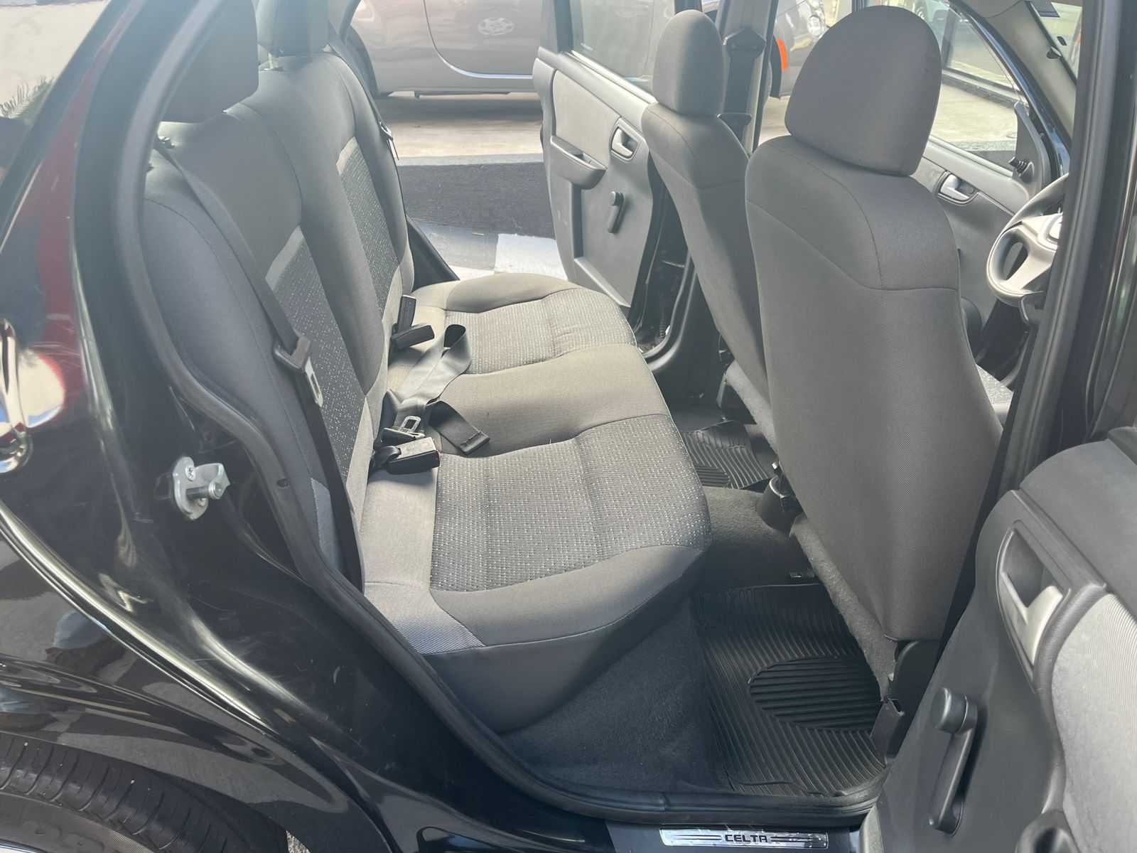 CELTA LT 1.0 COMPLETO