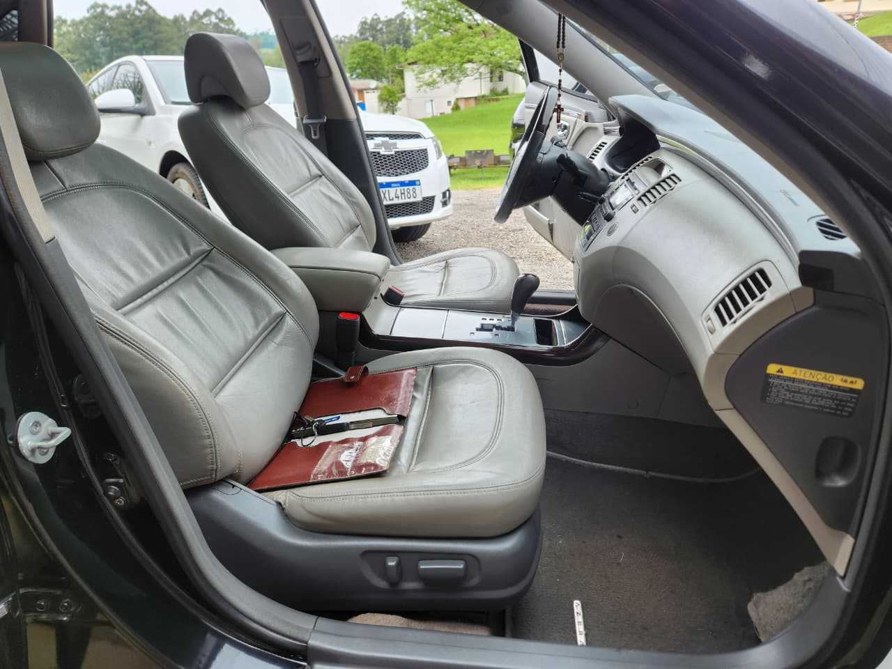 AZERA GLS 3.3 V6 AUT. C/TETO
