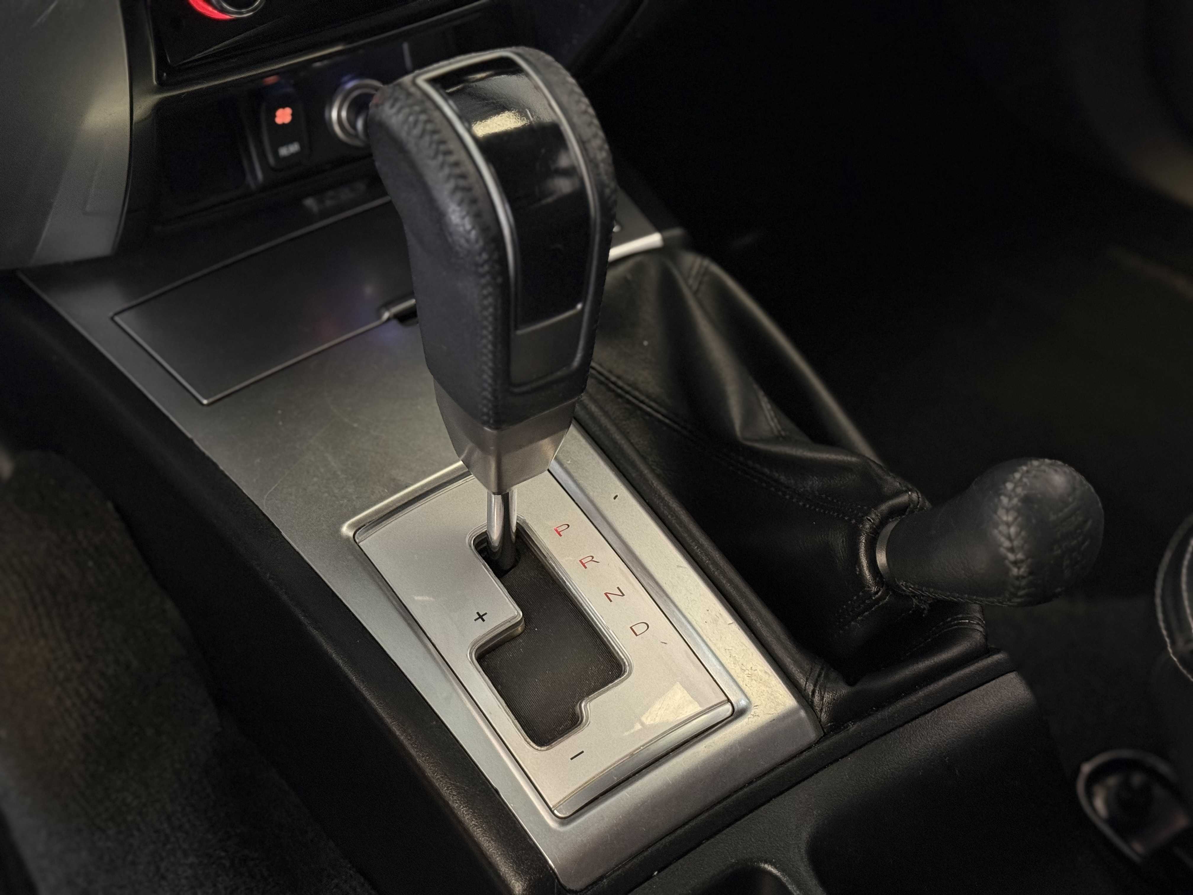 PAJERO DAKAR 7 LUGARES