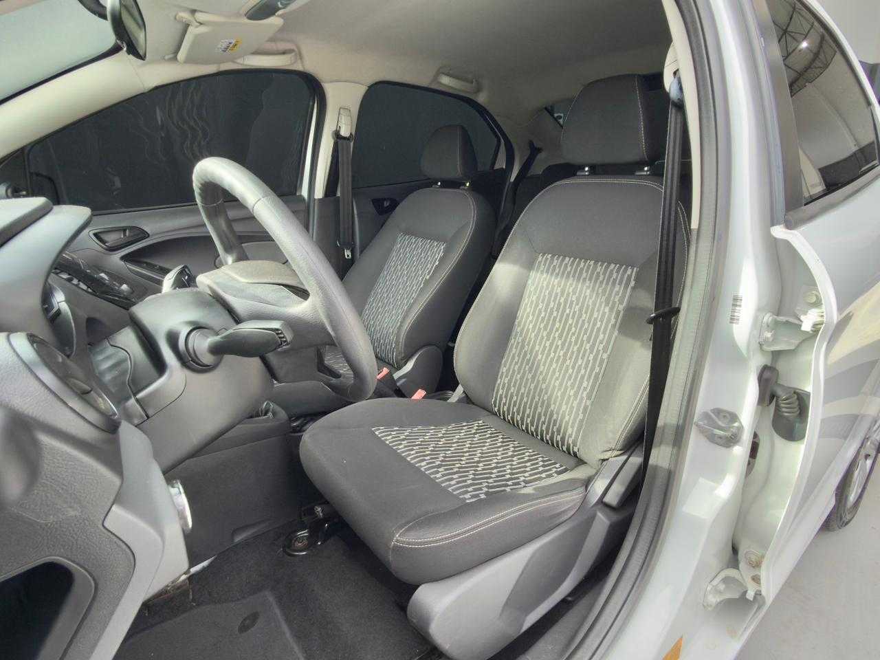 KA SE SEDAN 1.5 / COMPLETO