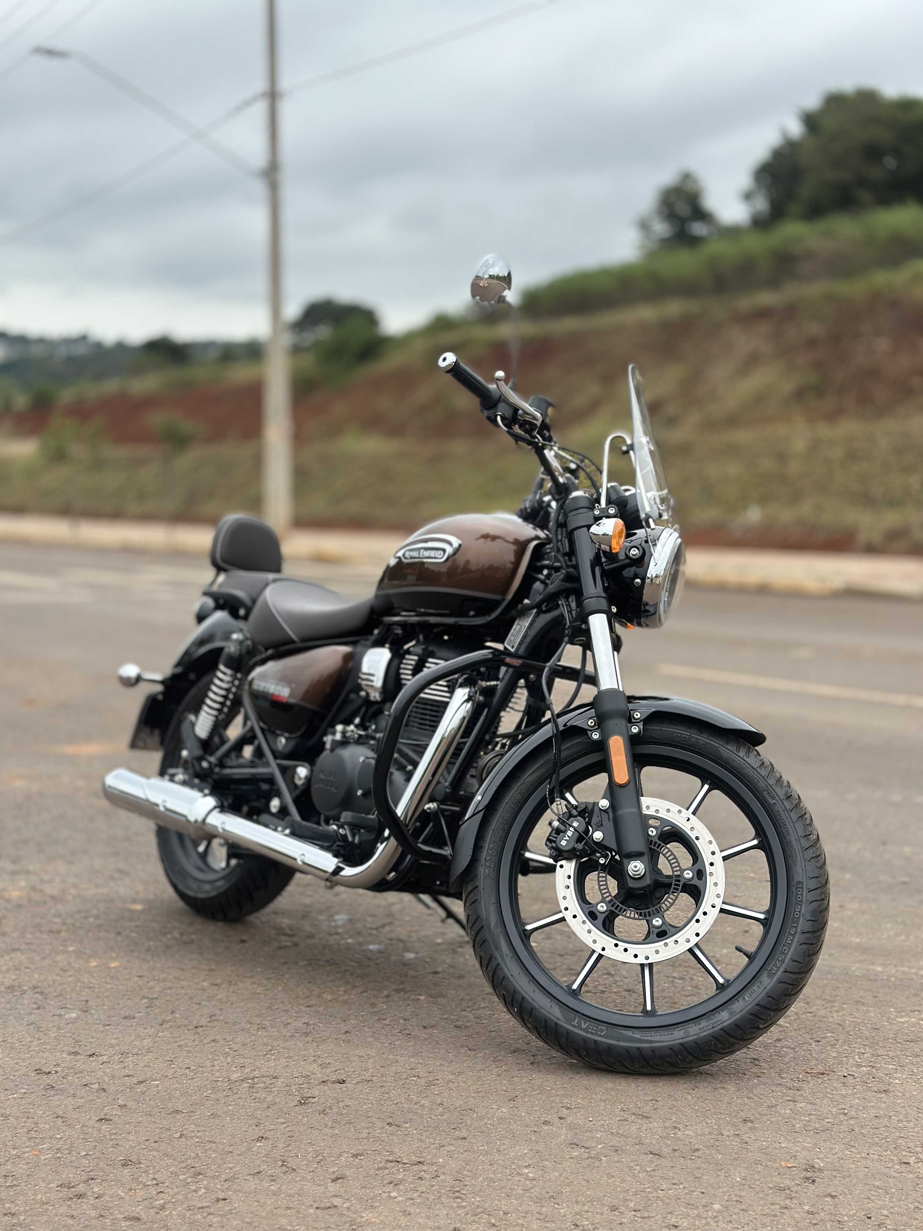 ROYAL ENFIELD METEOR 350 SUPER