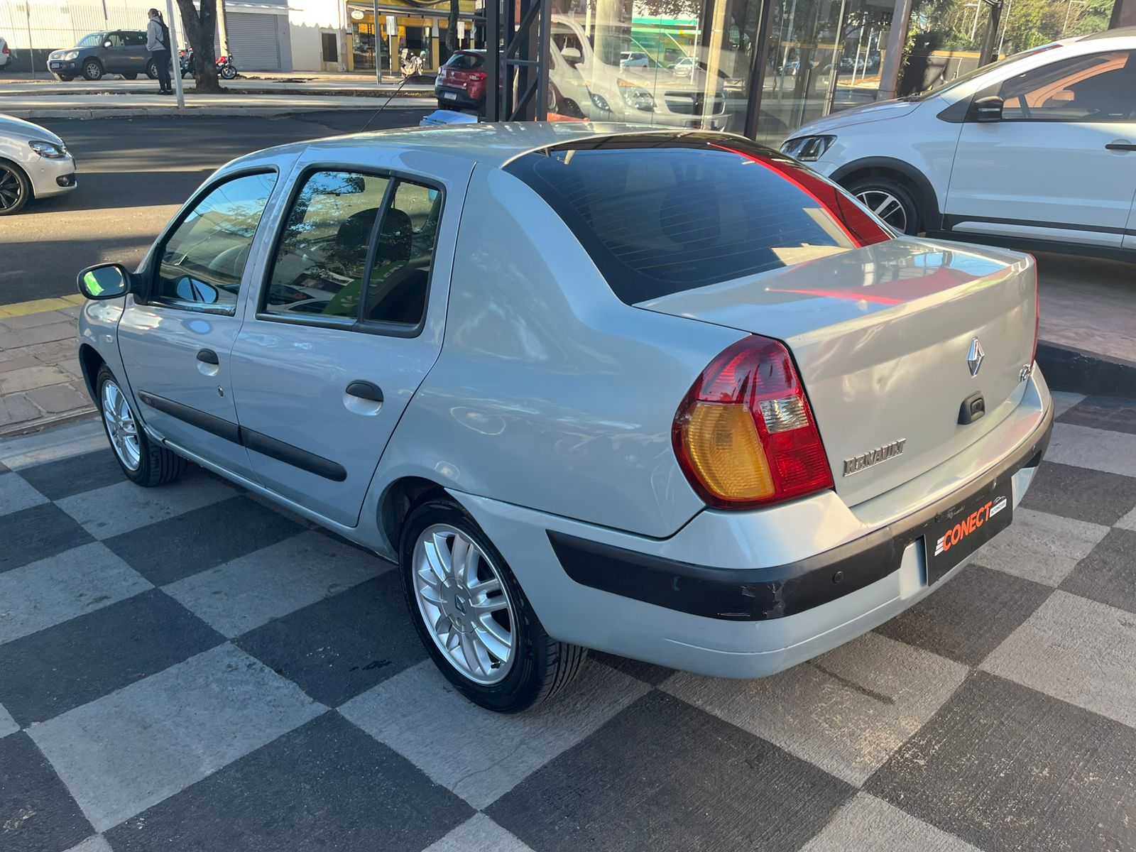 CLIO SEDAN 1.0 COMPLETO