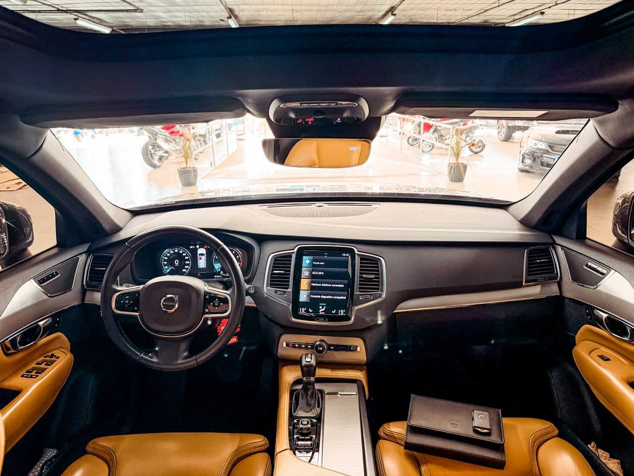 XC90 2.0 MEMENTUM T6 5P AUT
