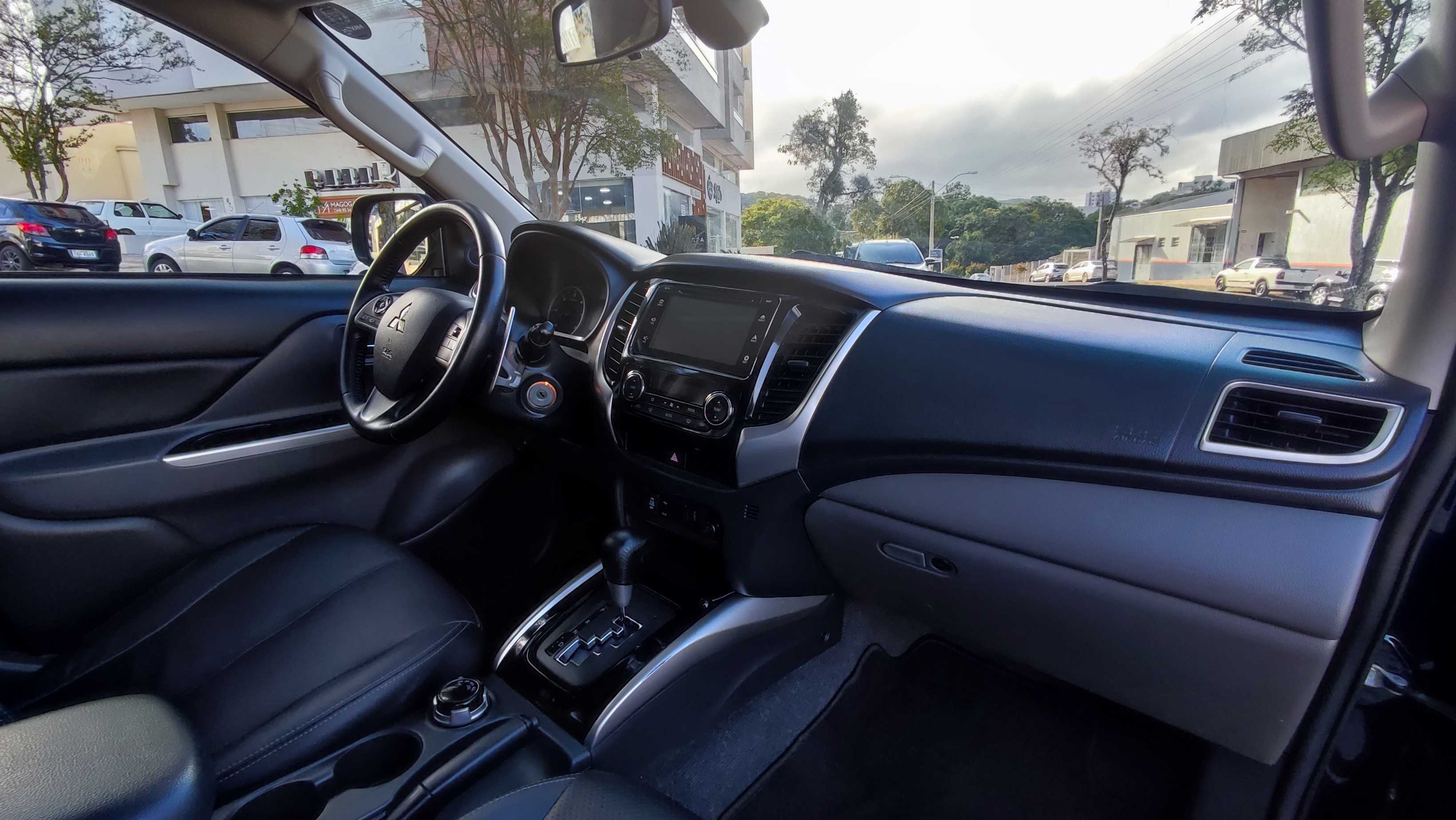 L200 TRITON SPORT HPE 4X4