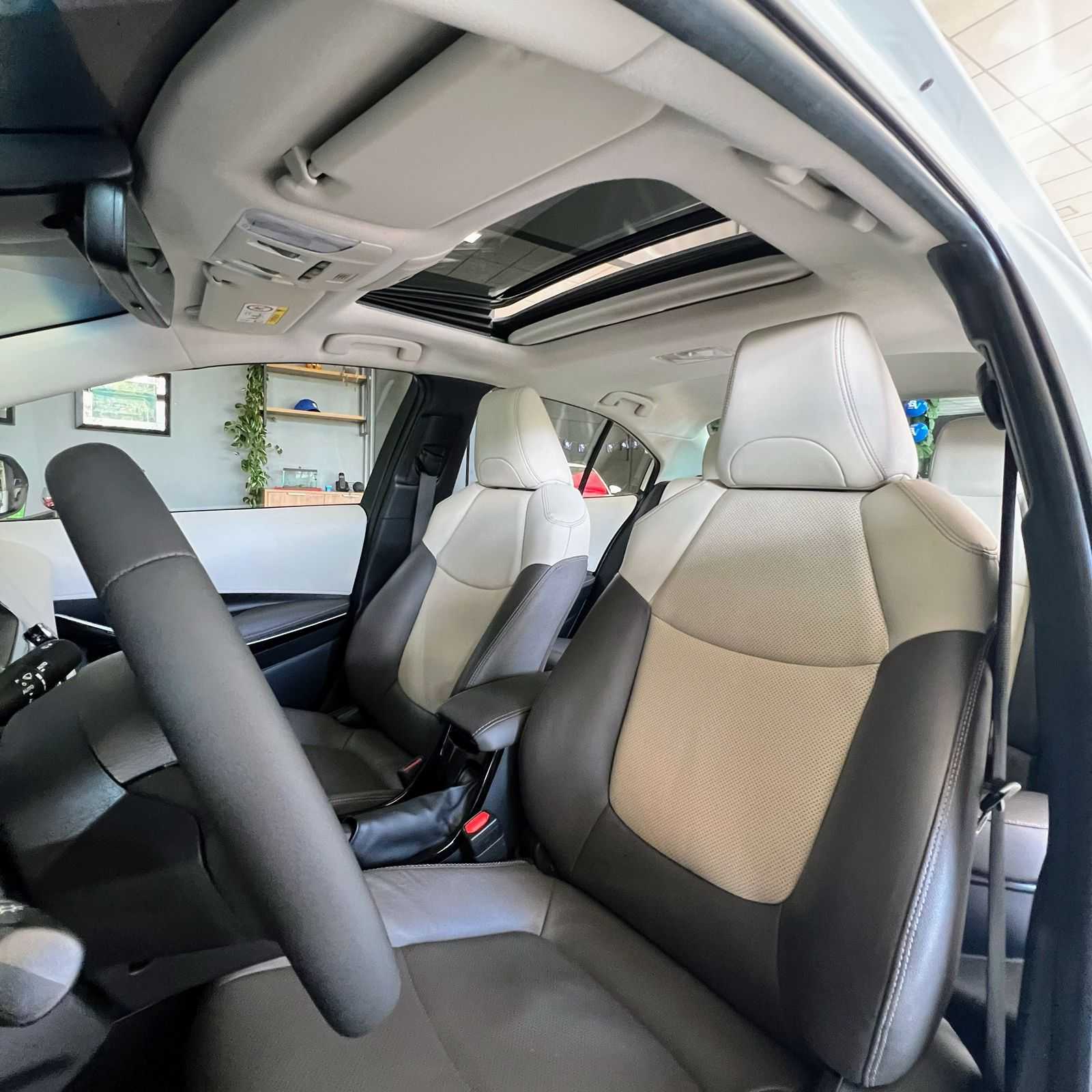 COROLLA ALTIS PREMIUM HYBRID
