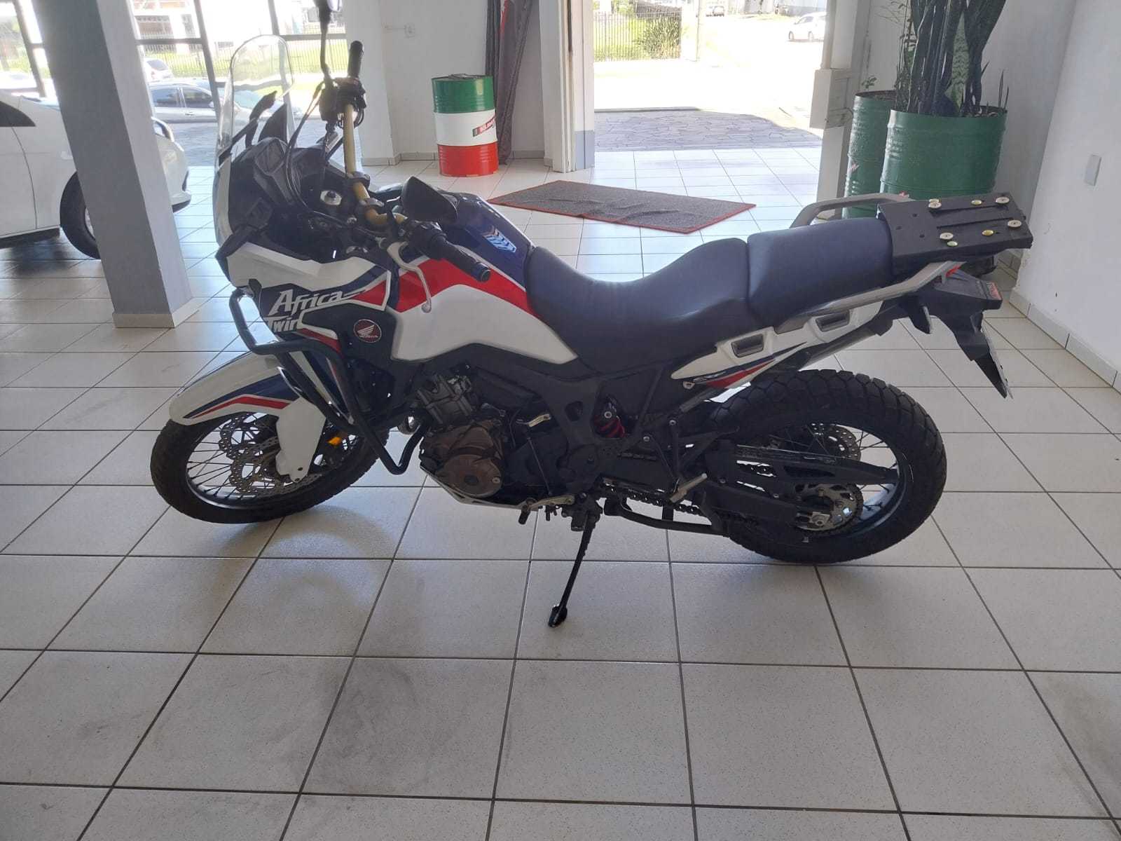 AFRICA TWIN