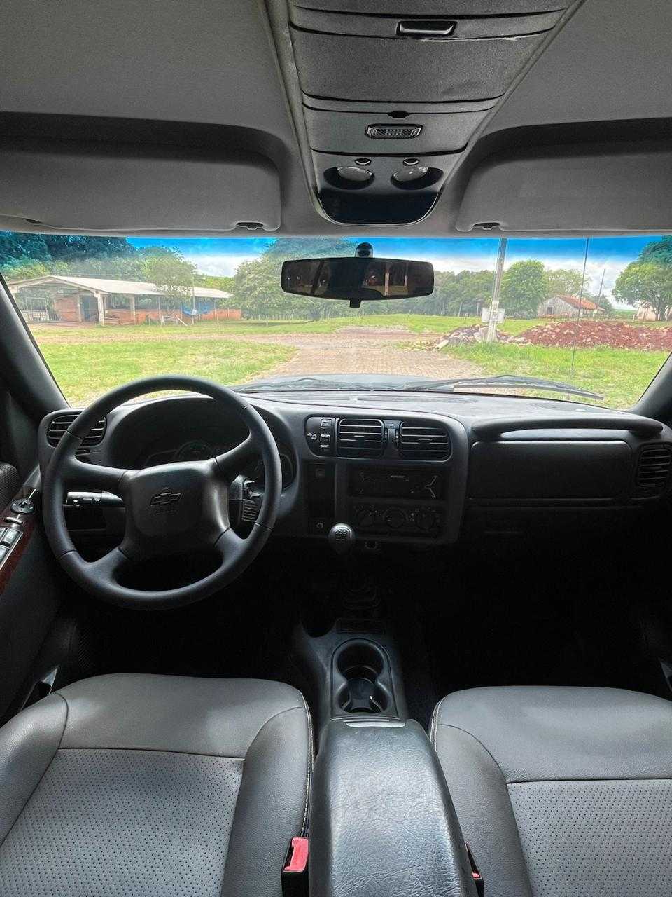 S10 EXECUTIVE 2.8 CD