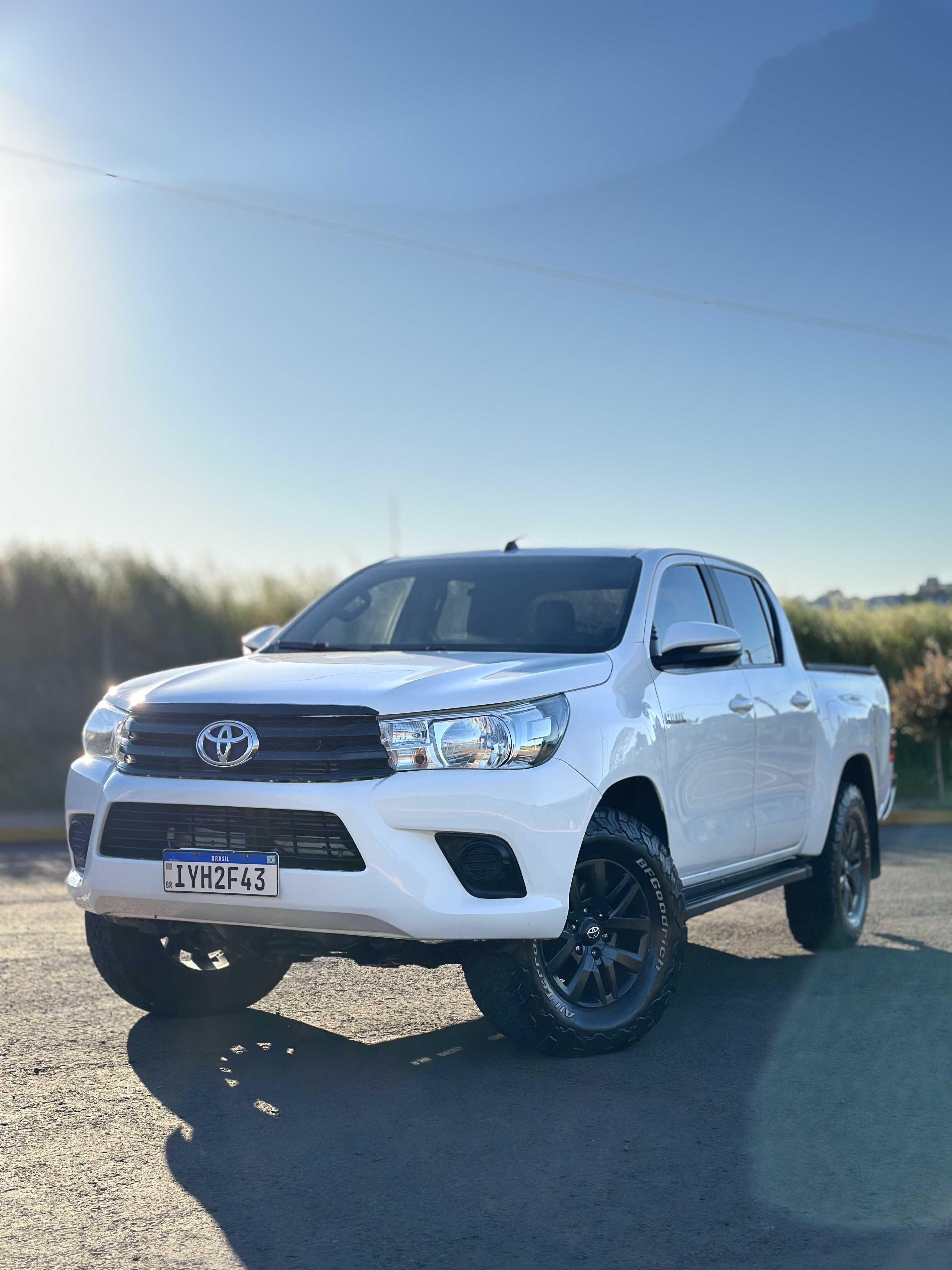 HILUX SR 2.8 TURBO DIESEL MAN