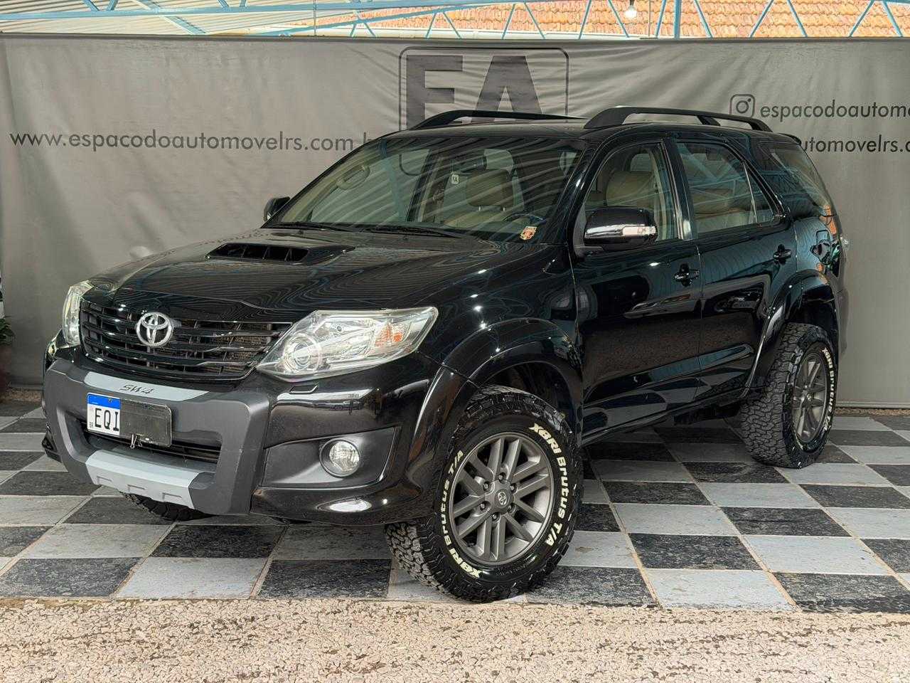 SW4 3.0 SRV D4-D DIESEL AT. 7L