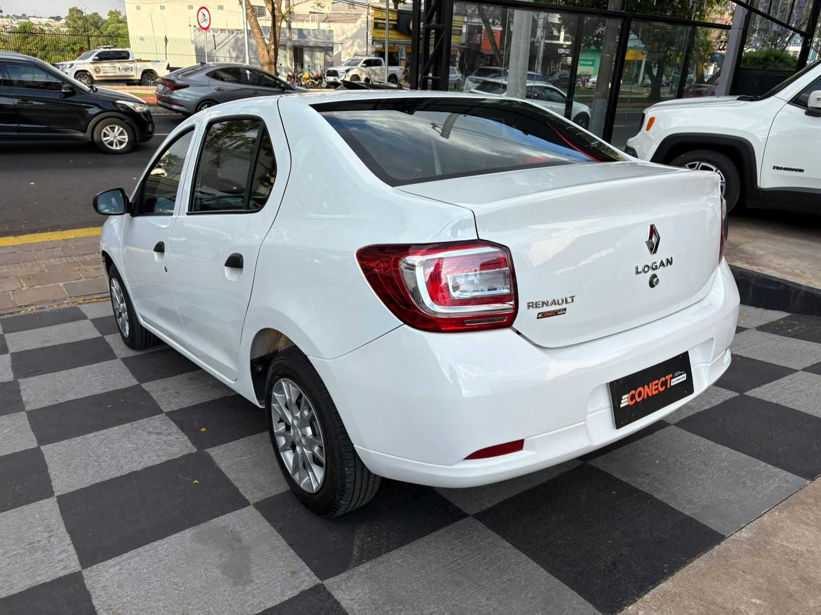 LOGAN LIFE 1.0 COMPLETO