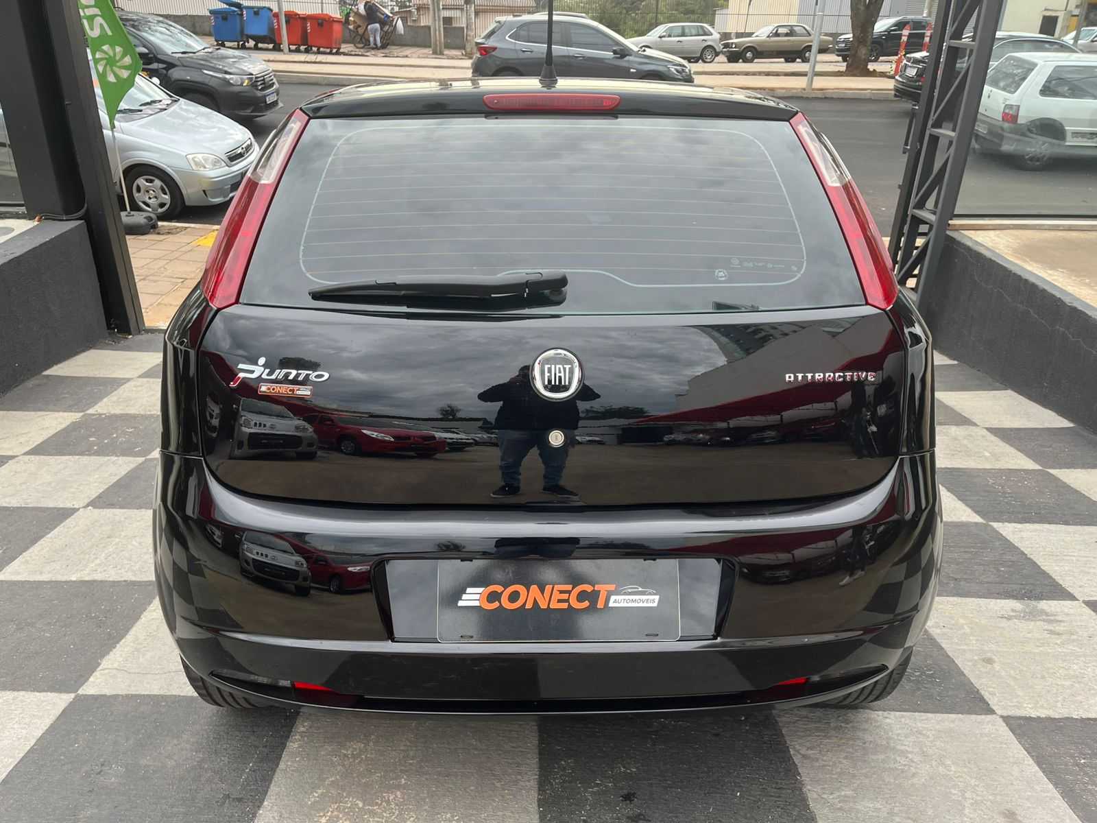 PUNTO 1.4 ATTRACTIVE COMPLETO