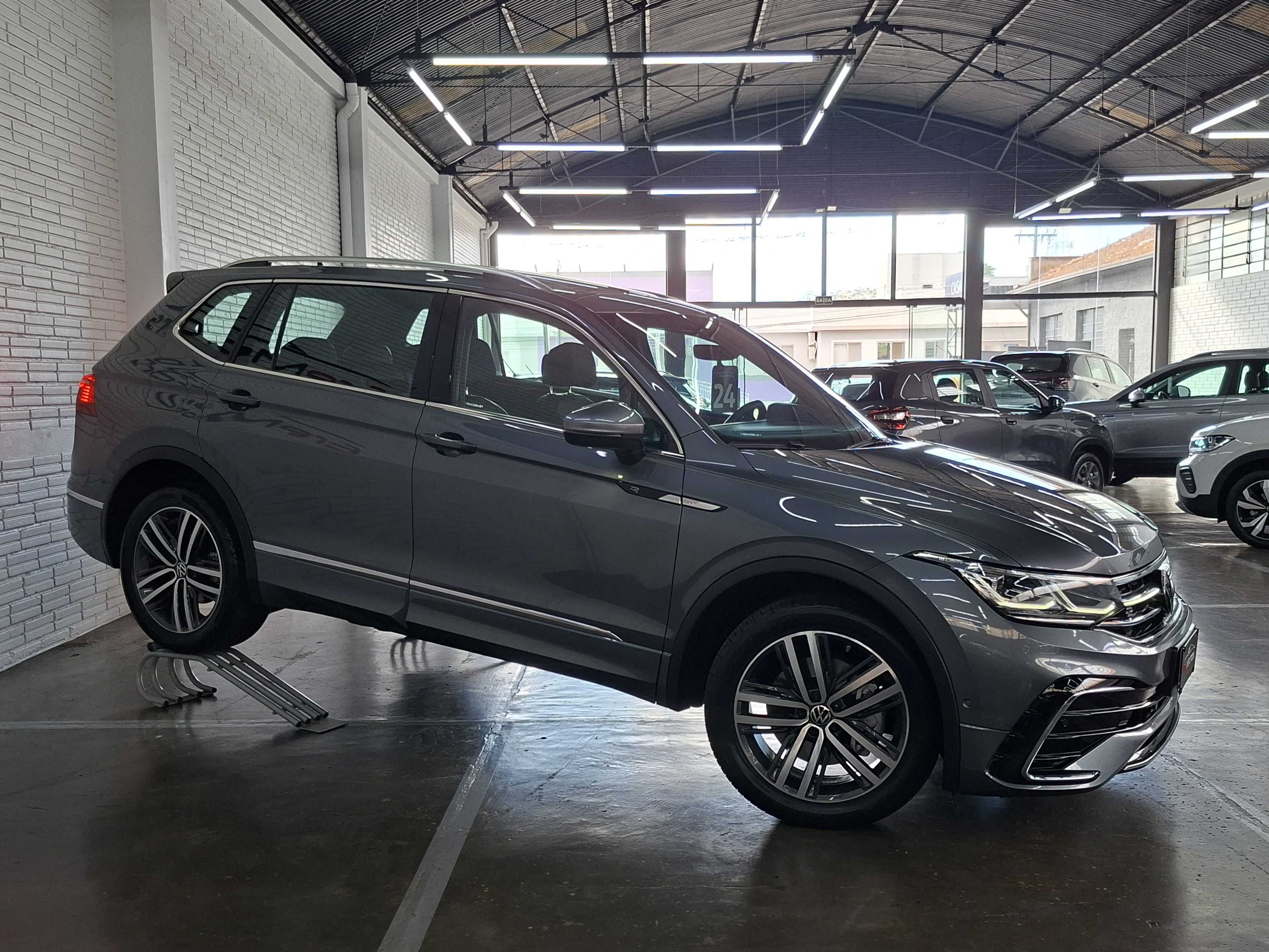TIGUAN ALLSPACE R-LINE 300TSI
