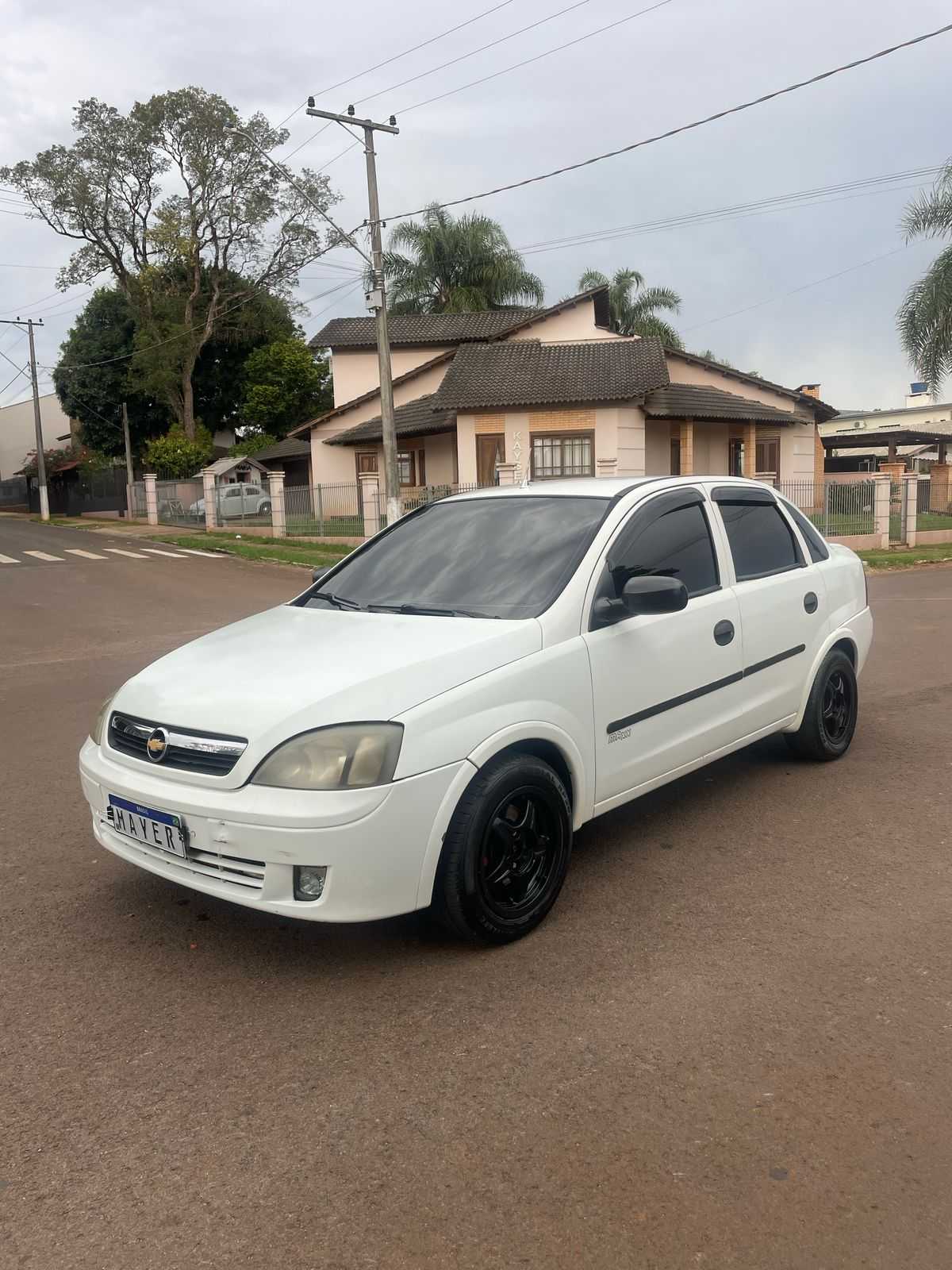 CORSA SEDAN MAXX