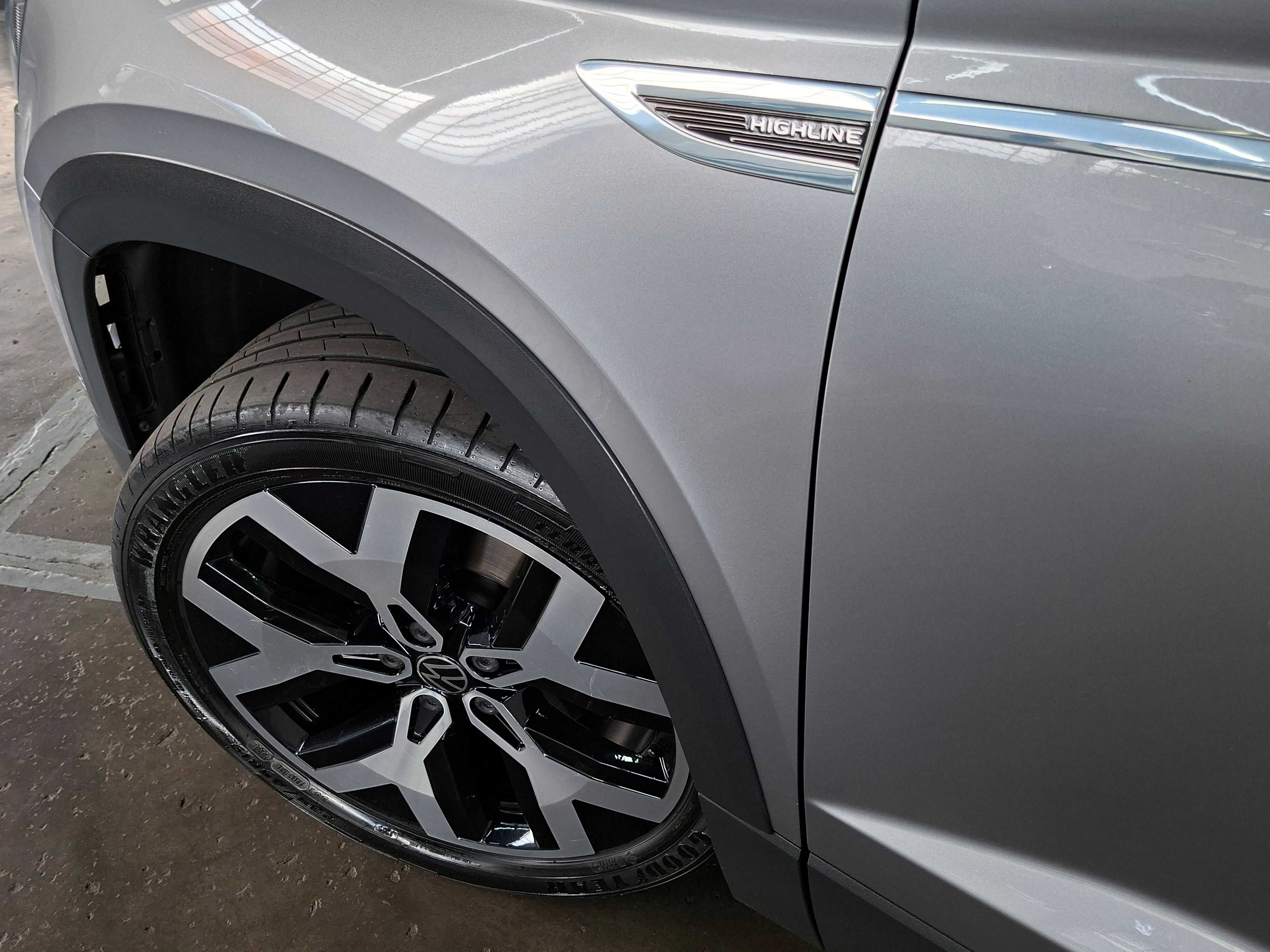 TAOS HIGHLINE 250TSI