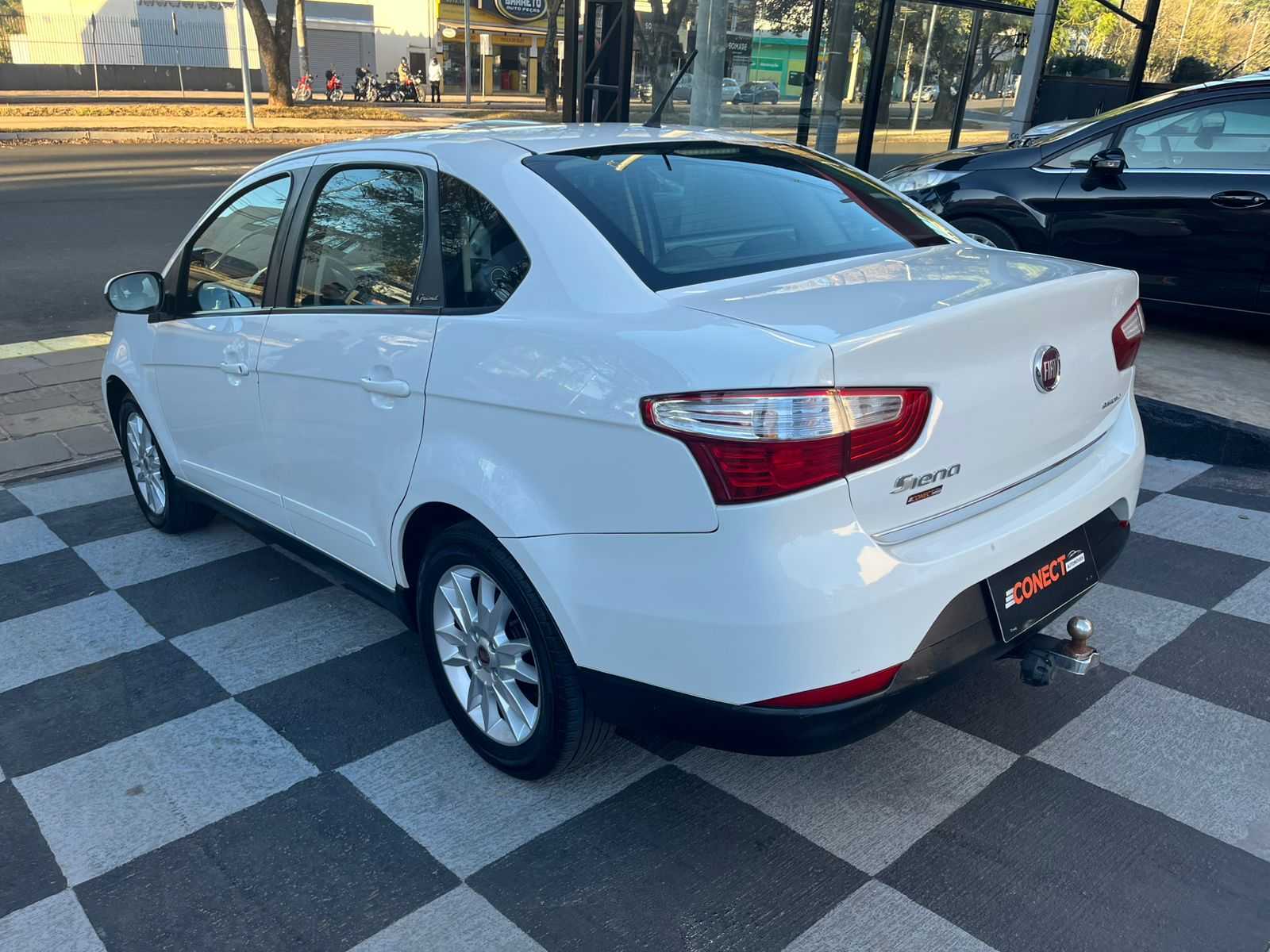 GRAND SIENA 1.4 ATTRACTIVE