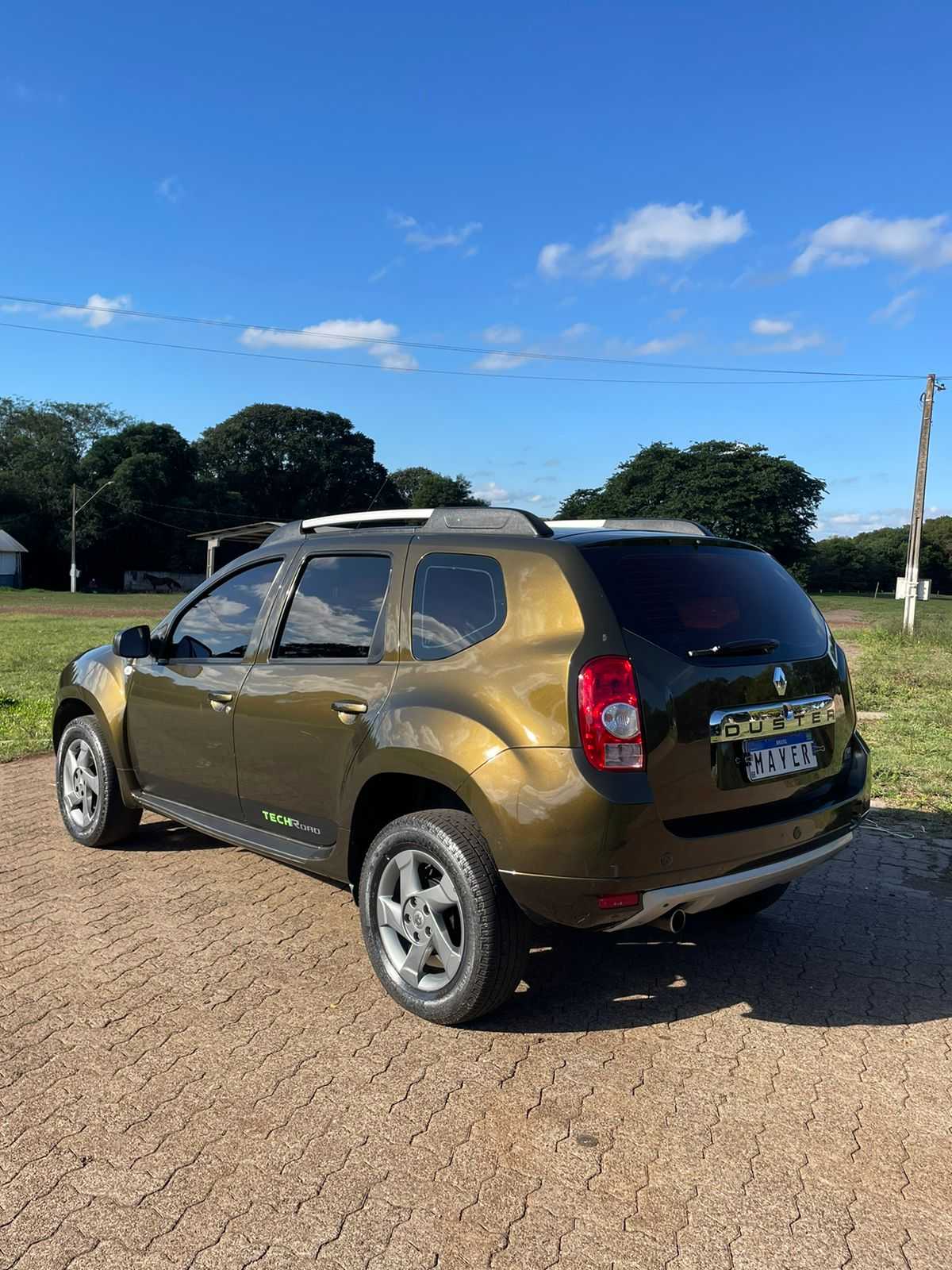 DUSTER TECHROAD 2.0 AUT.