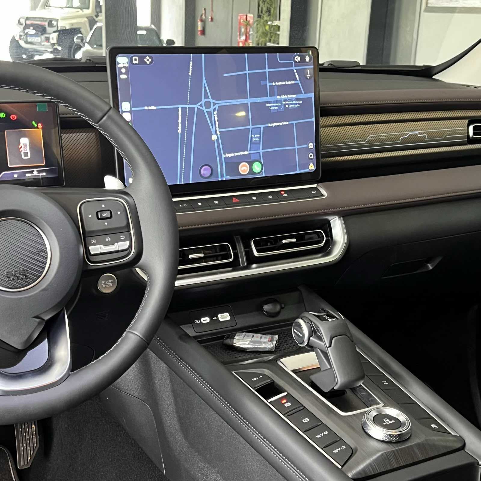 POER P30 EXCLUSIVE 2.4 TDI 4X4