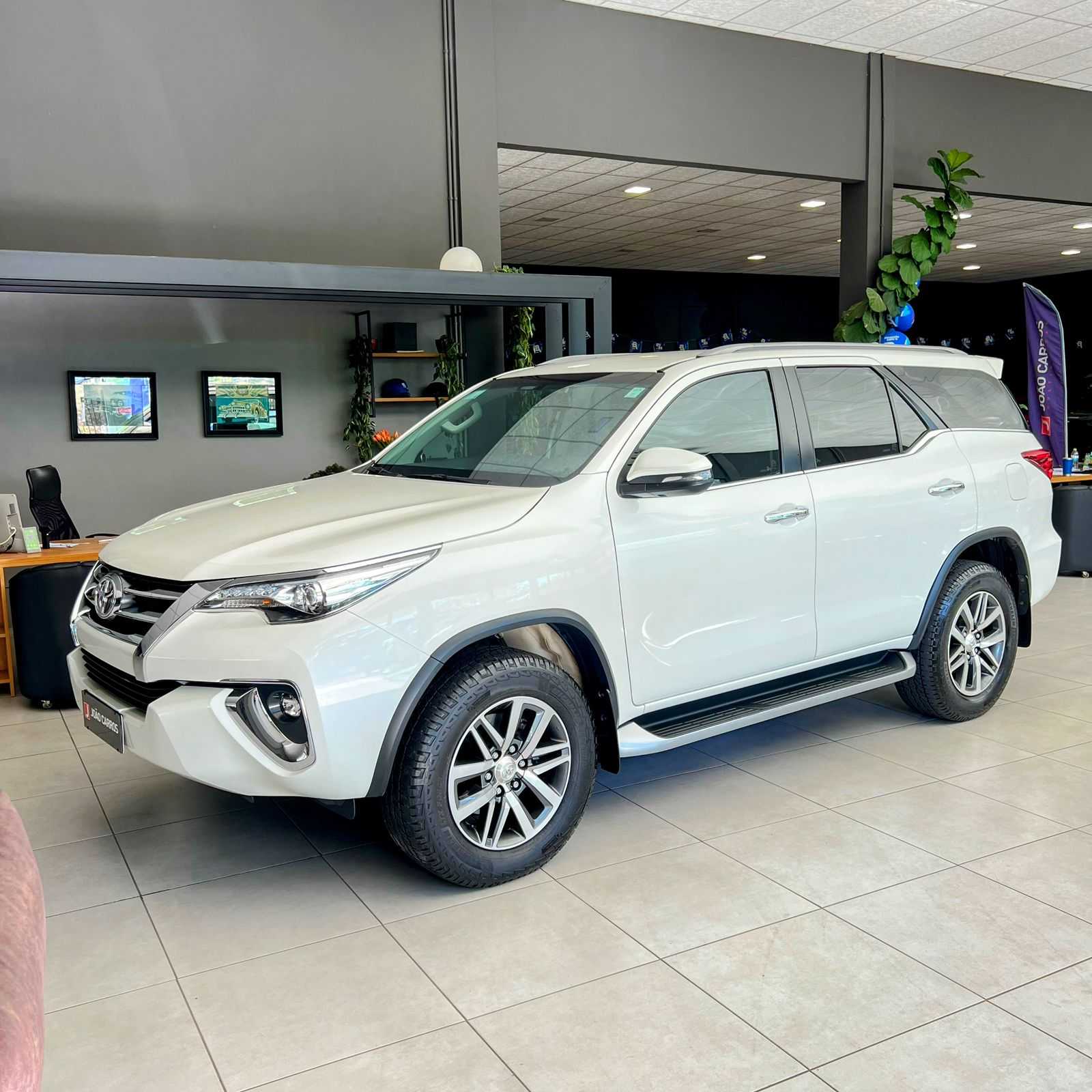 HILUX SW4 SRX 2.8 4X4 DIESEL