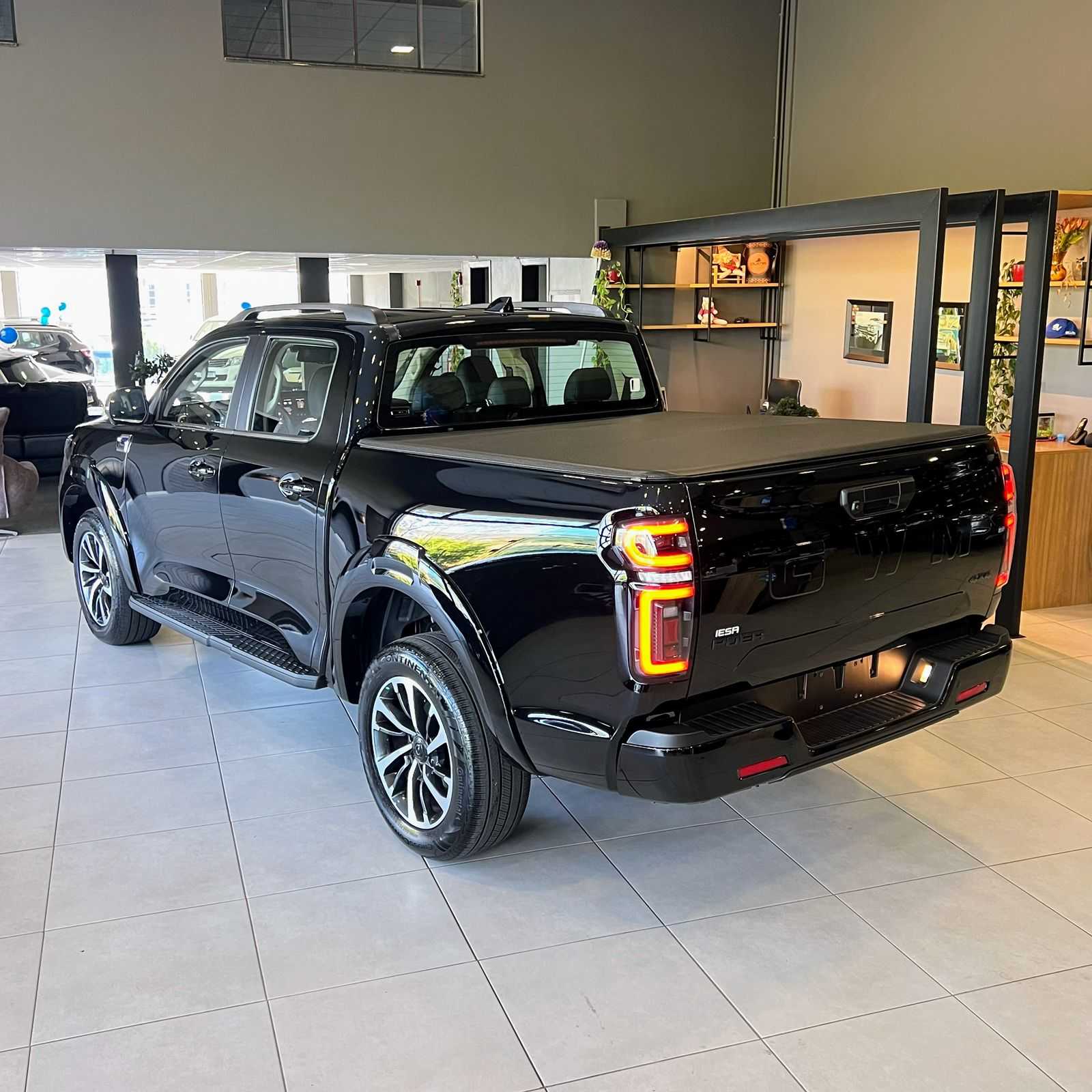 POER P30 EXCLUSIVE 2.4 TDI 4X4