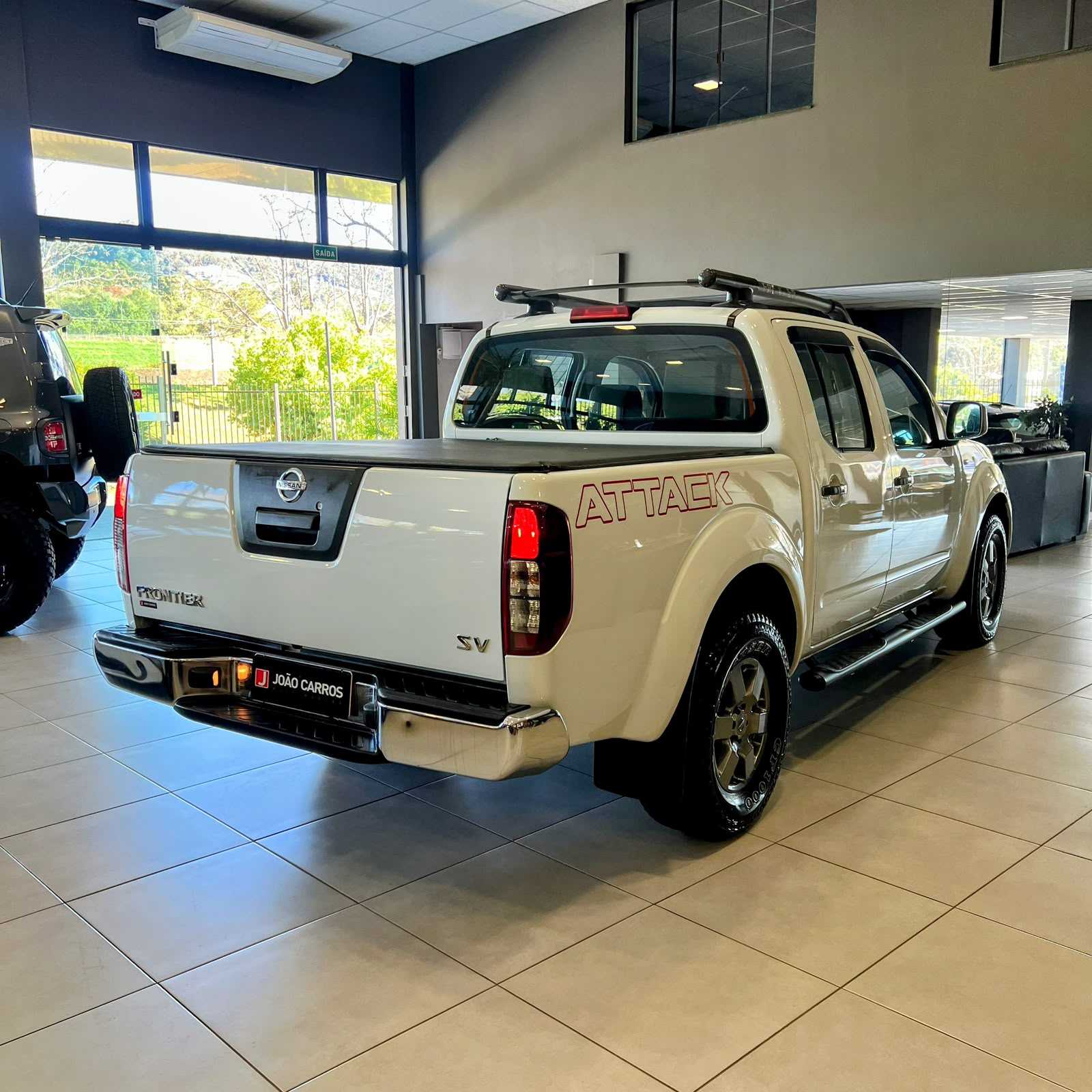 FRONTIER ATTACK SV 2.5TB 4X4