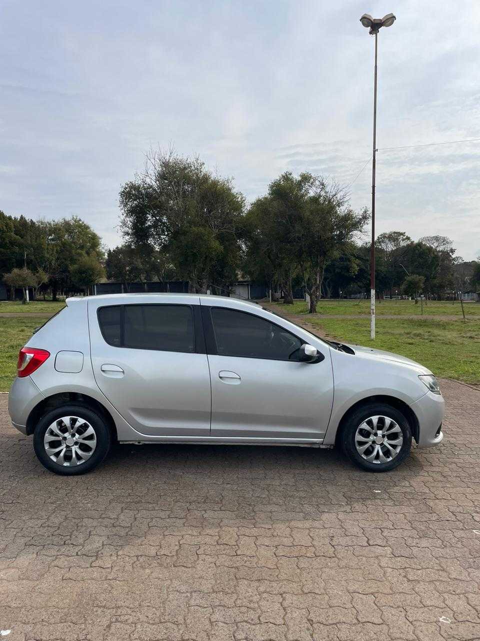 SANDERO EXPRESSION FLEX 1.0