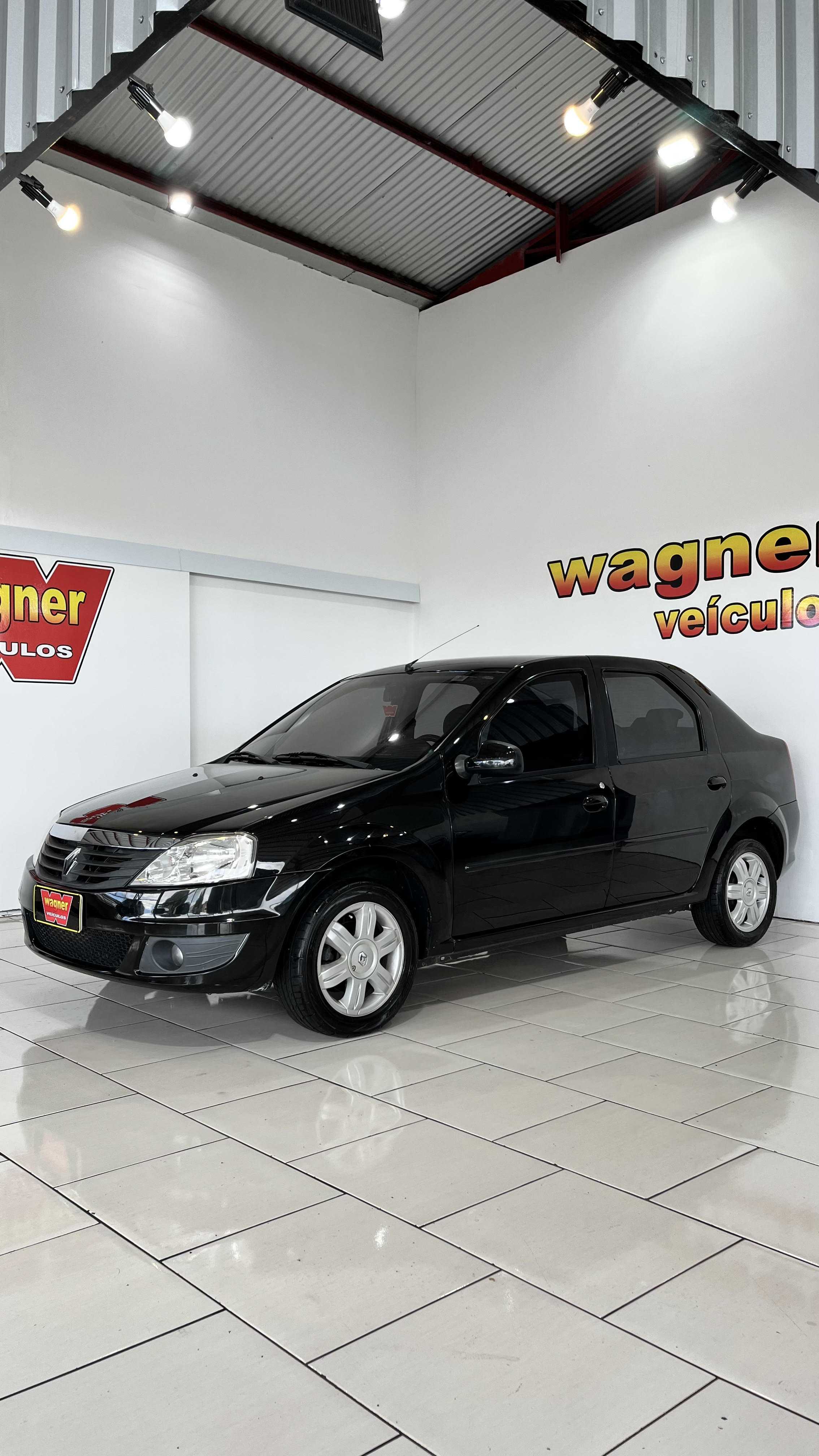 LOGAN EXPRESSION 1.6 localizado em Erechim no estado de RS