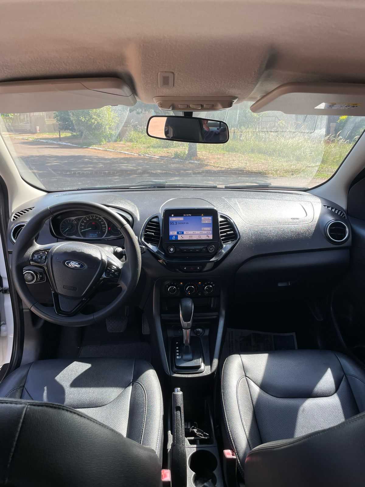 KA 1.5 SEDAN TITANIUM AUT