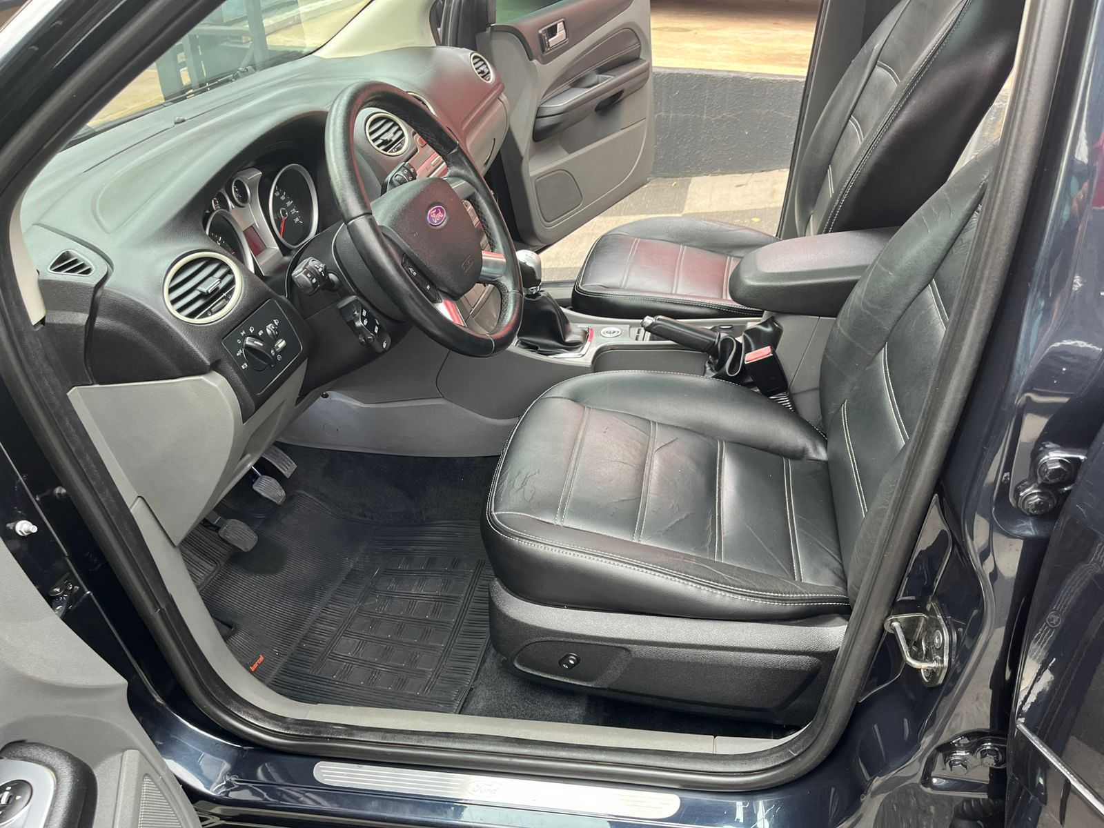 FOCUS TITANIUM 2.0 TETO SOLAR