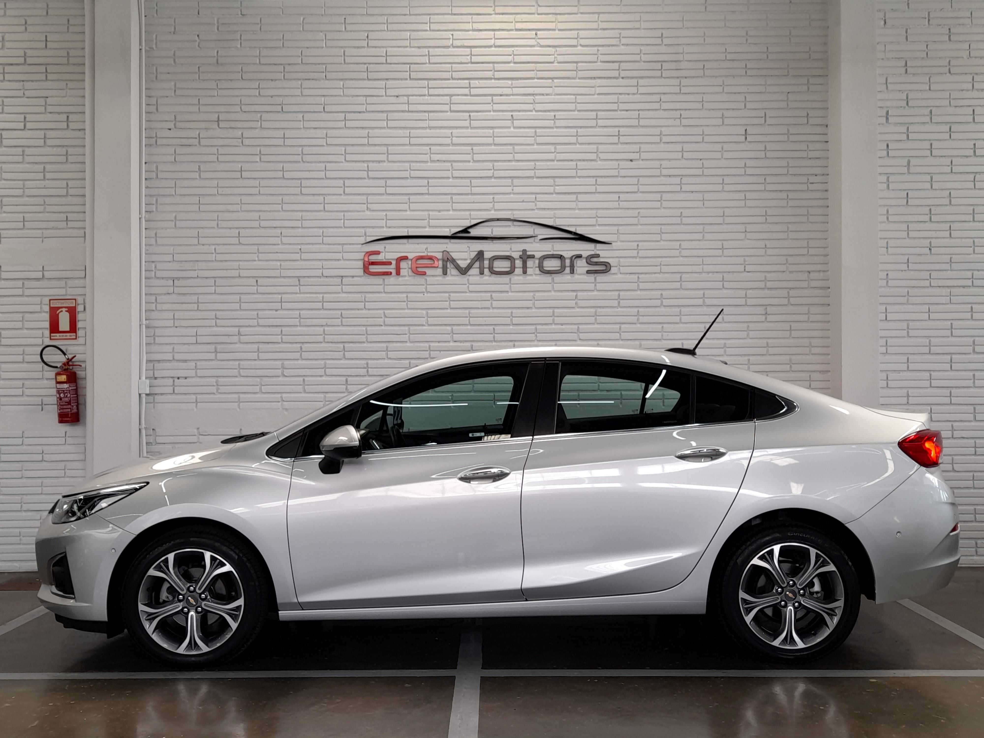 CRUZE SEDAN PREMIER 2