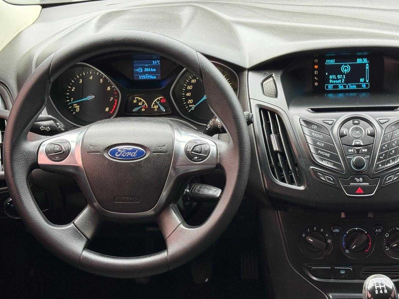 FOCUS 1.6 MANUAL