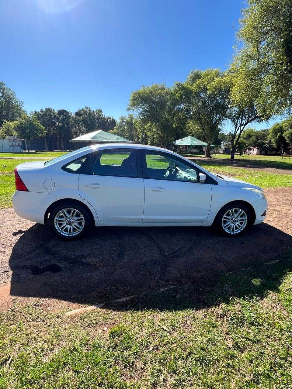 FOCUS SEDAN 1.6 MEC.