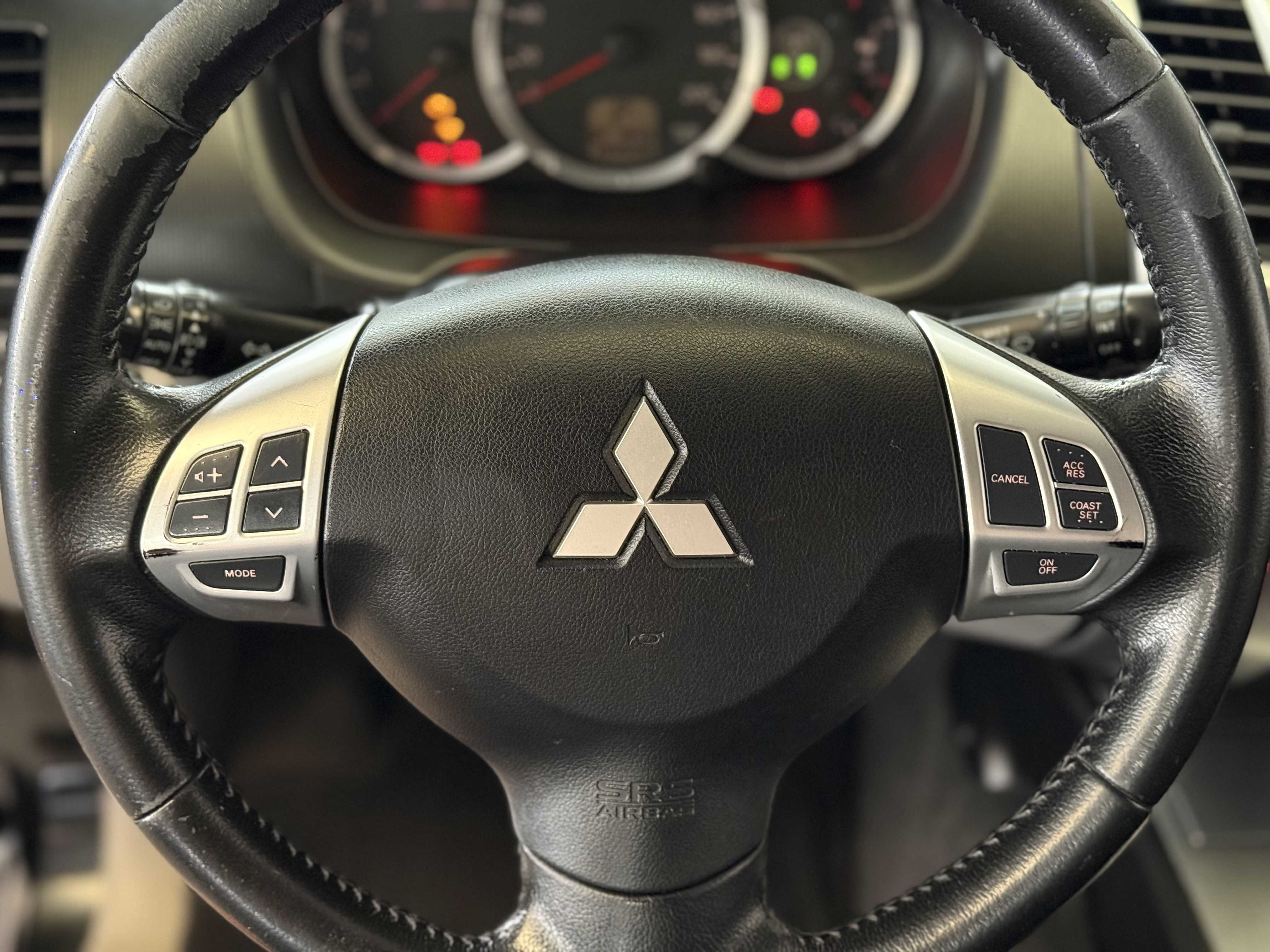 PAJERO DAKAR 7 LUGARES