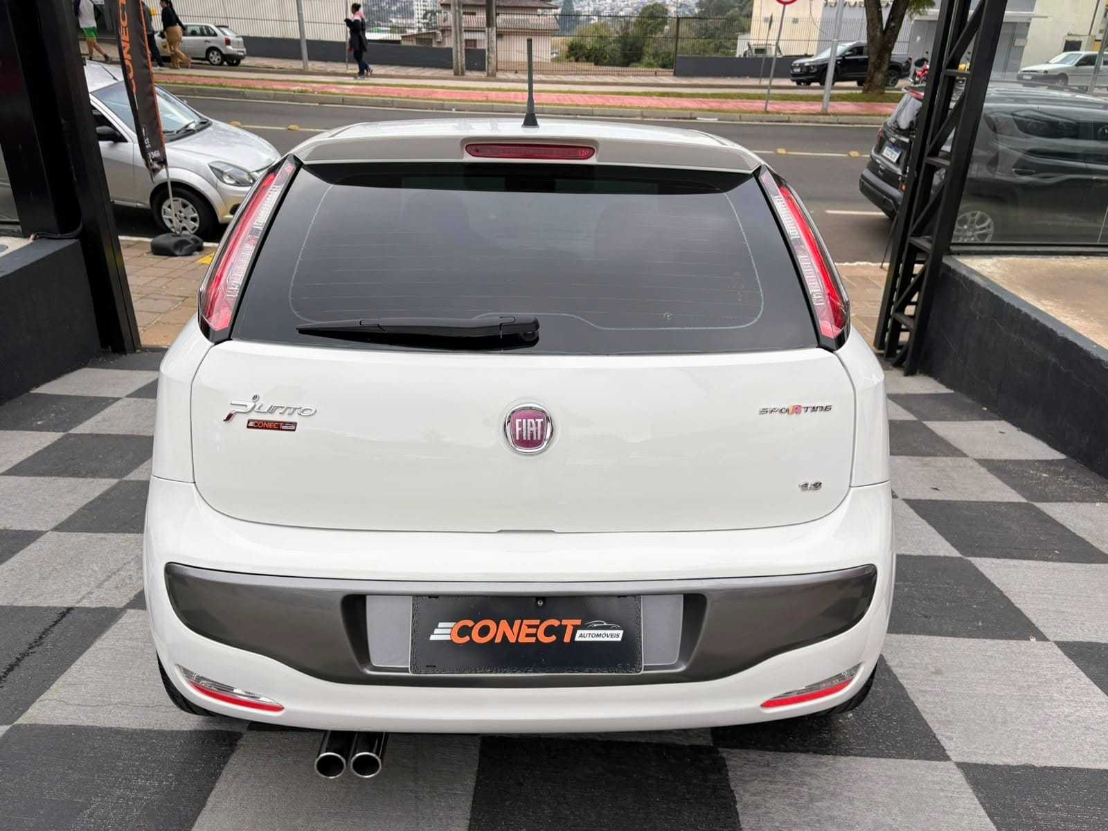 PUNTO SPORTING 1.8 AT