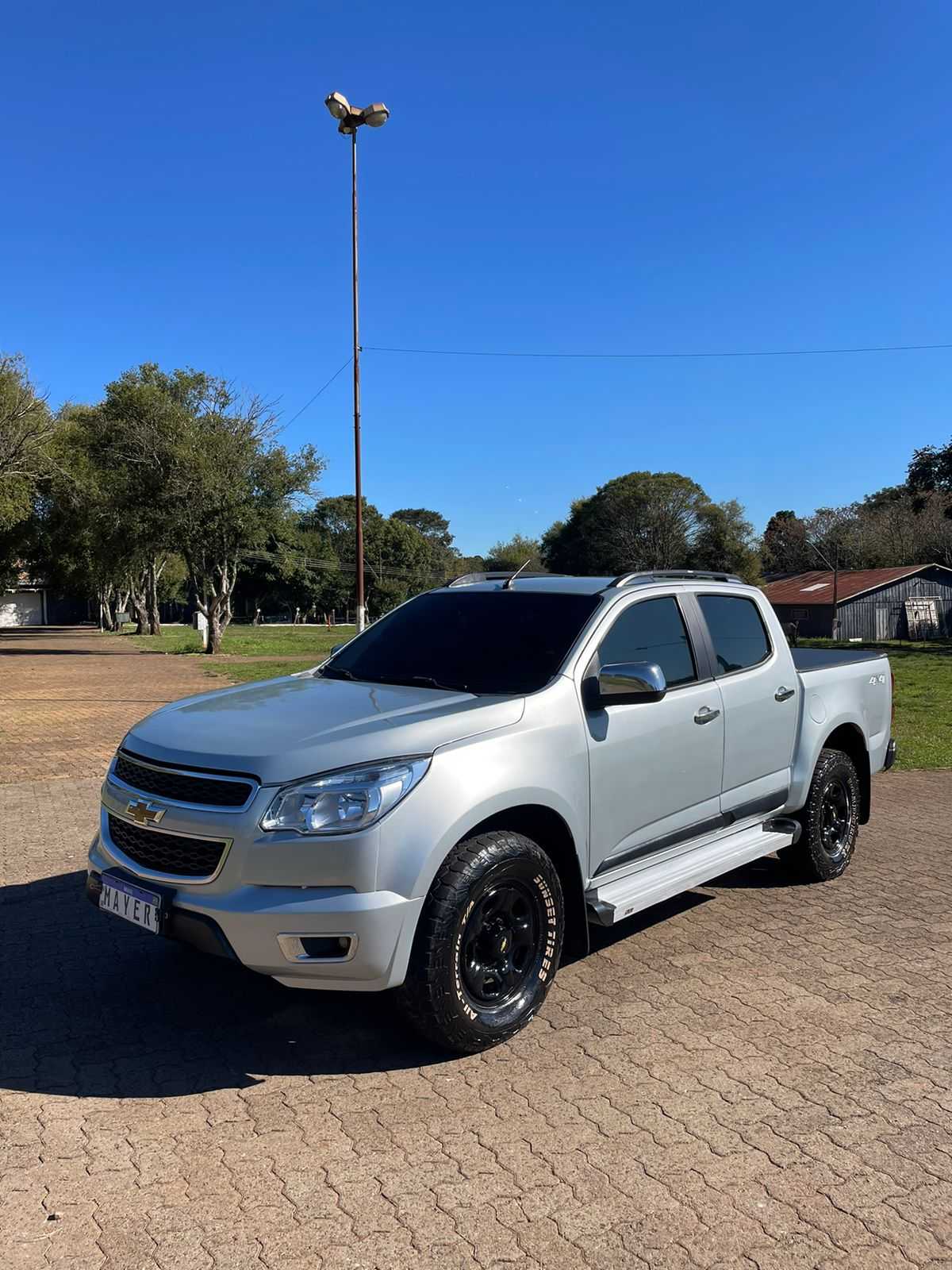 S10 LS 2.8 CD MEC. 6 LUGARES